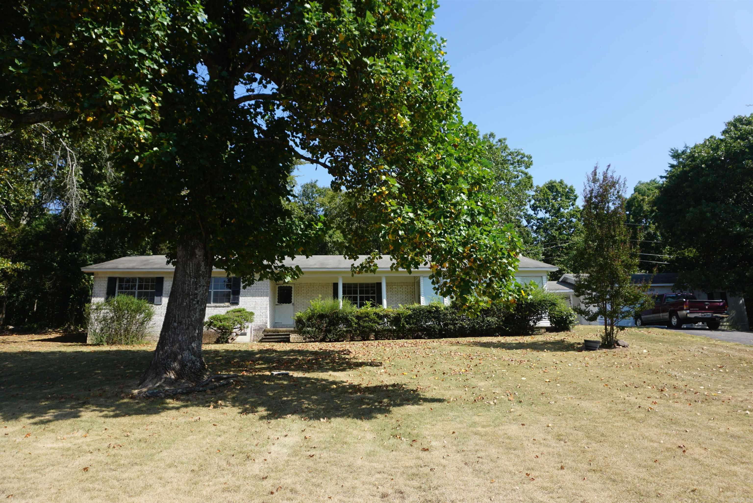 1310  Headlee Dr  Searcy, AR