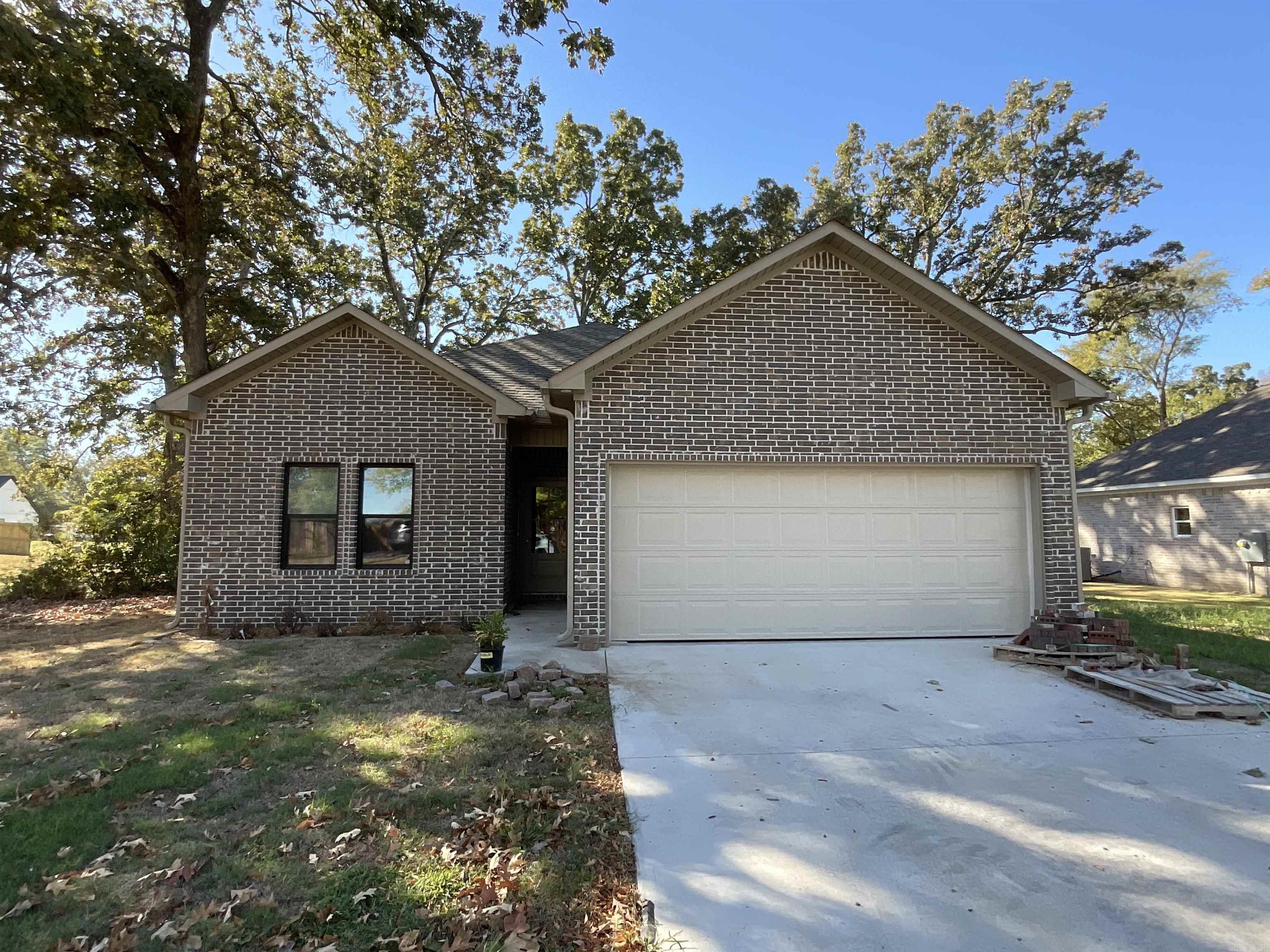 125 Kayla Lane — exterior