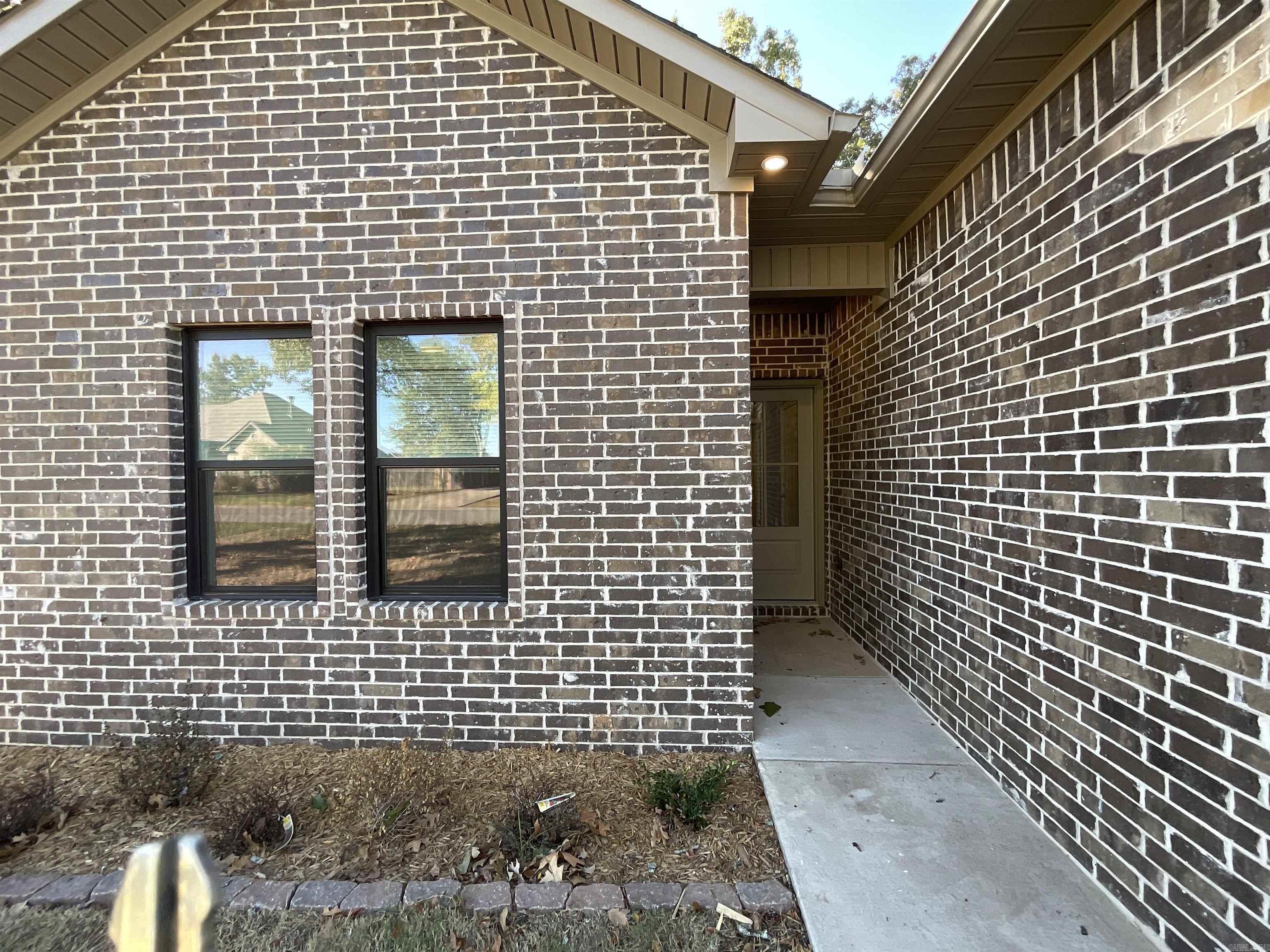 125 Kayla Lane — photo 2
