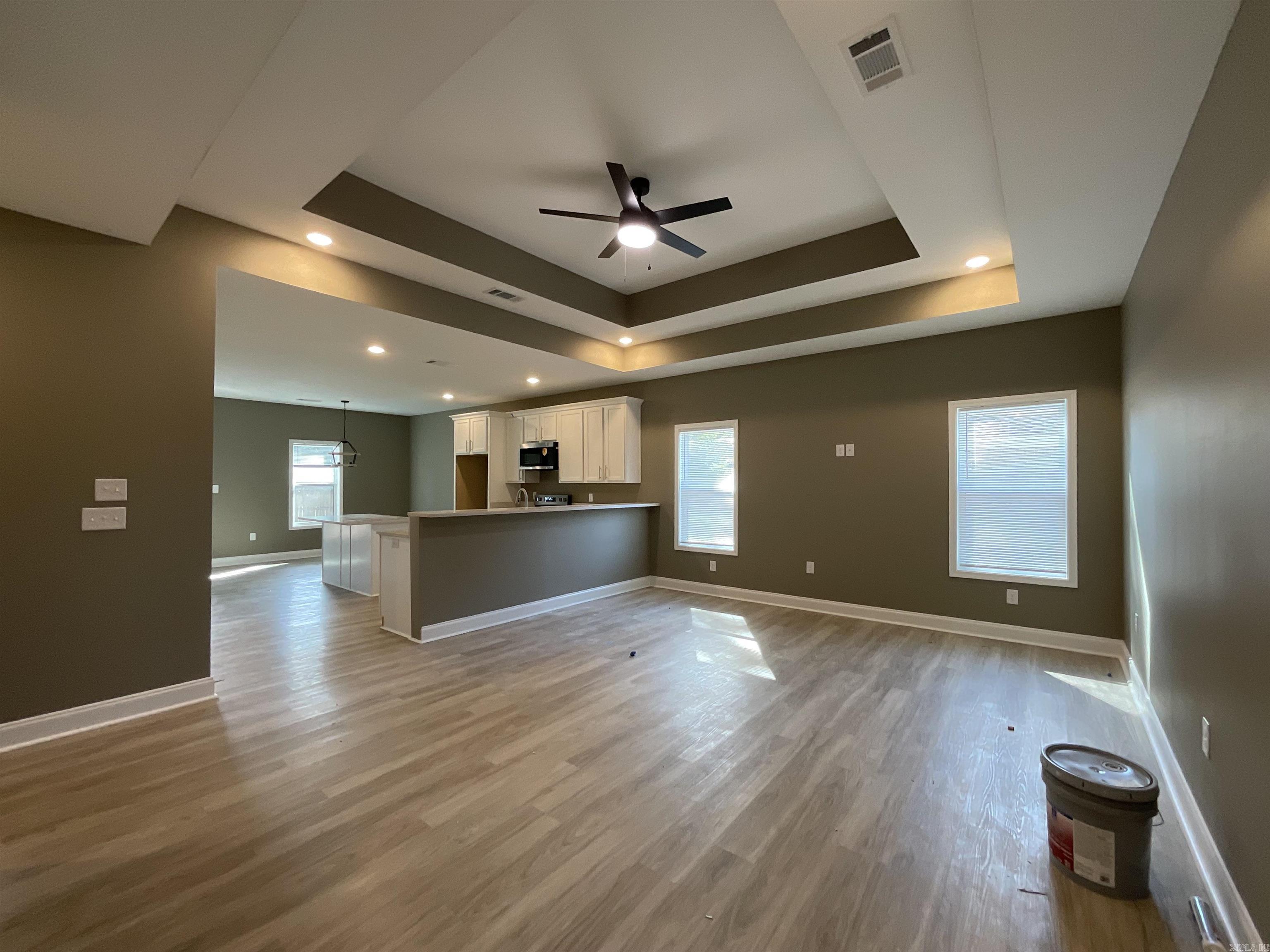 125 Kayla Lane — photo 4