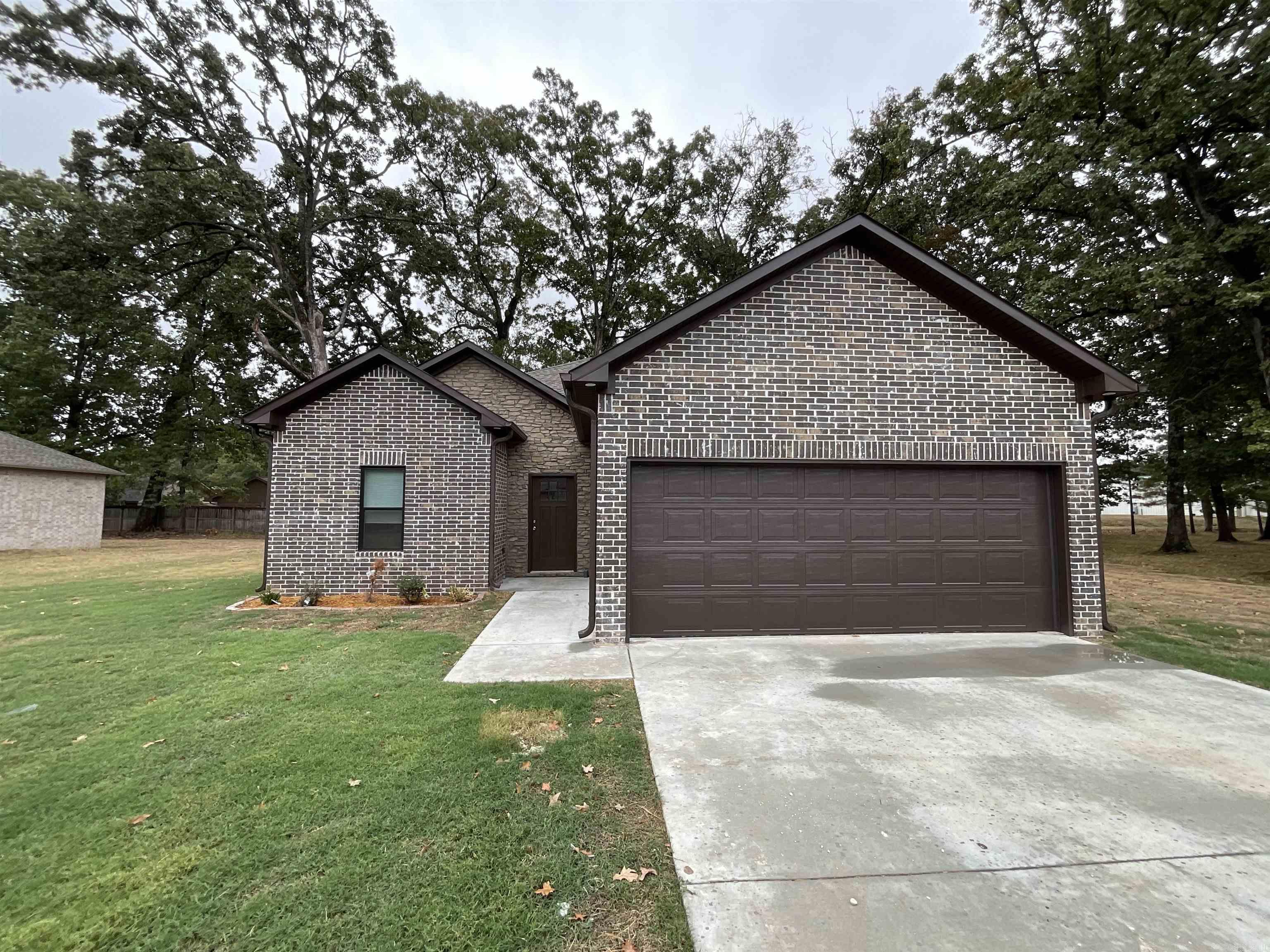 215  Kayla  Lonoke, AR