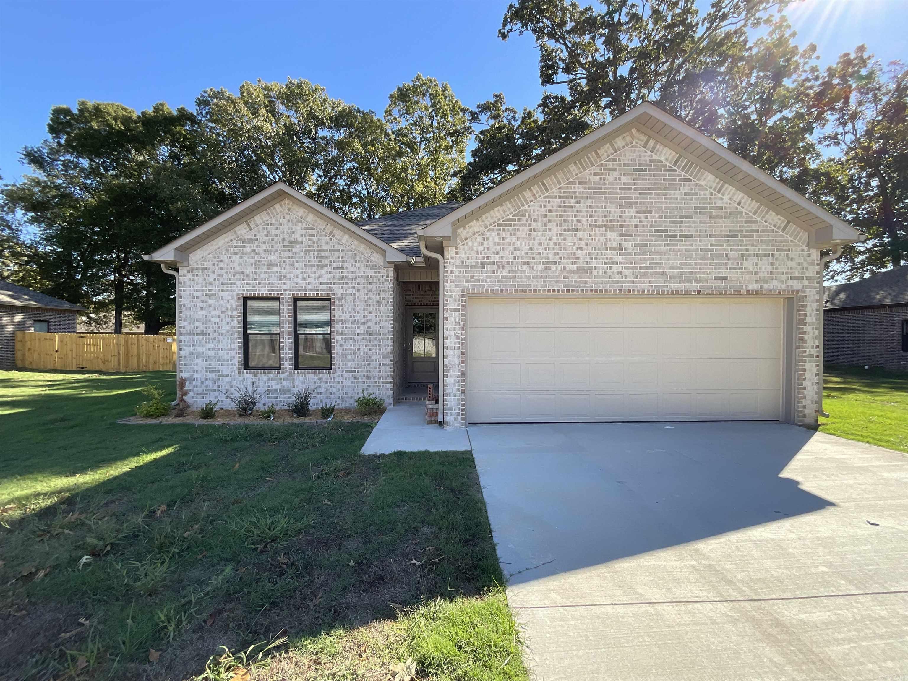 225 Kayla Lane — exterior