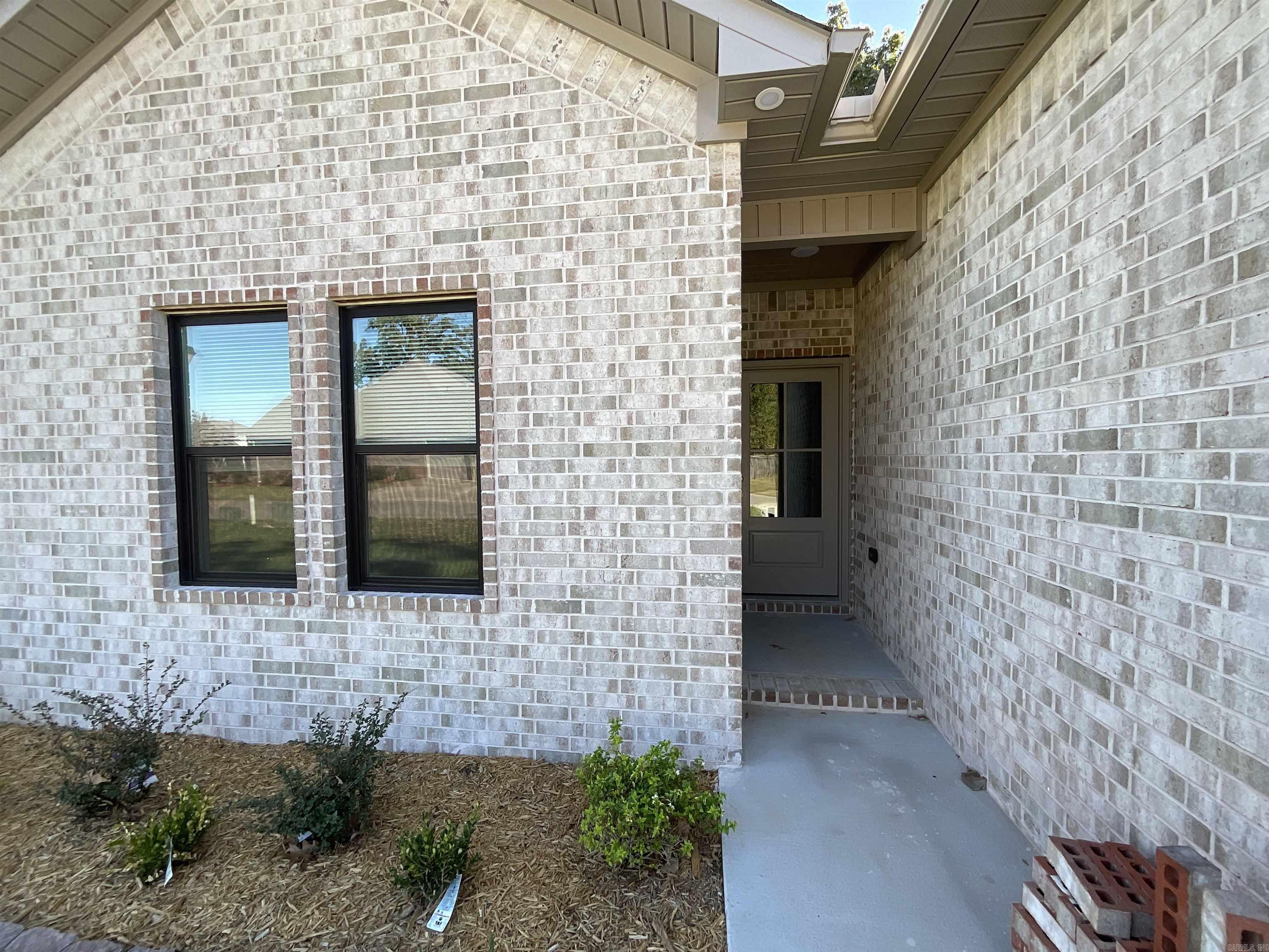 225 Kayla Lane — photo 3