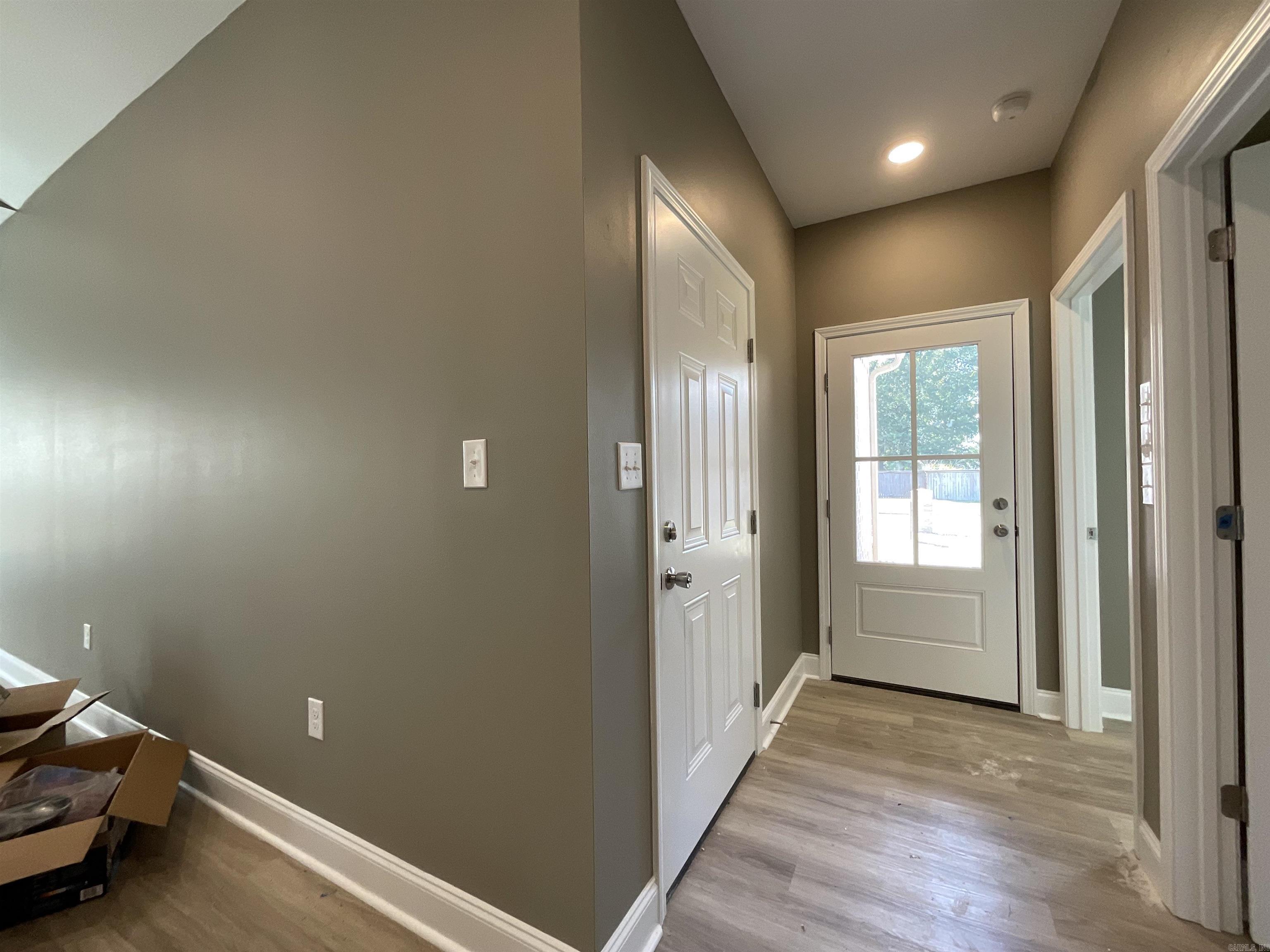 225 Kayla Lane — photo 3
