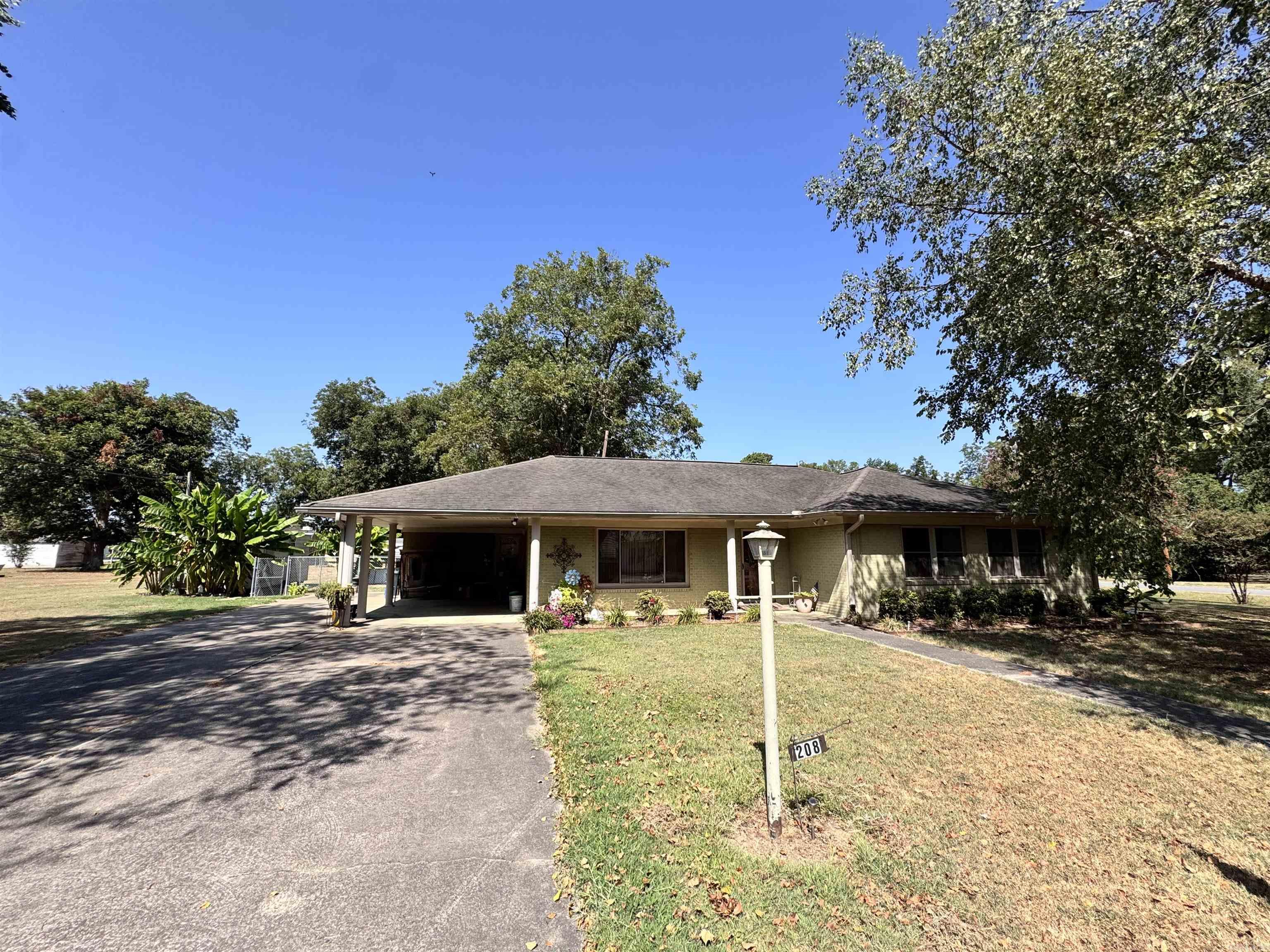 208 N Prairie  Hazen, AR
