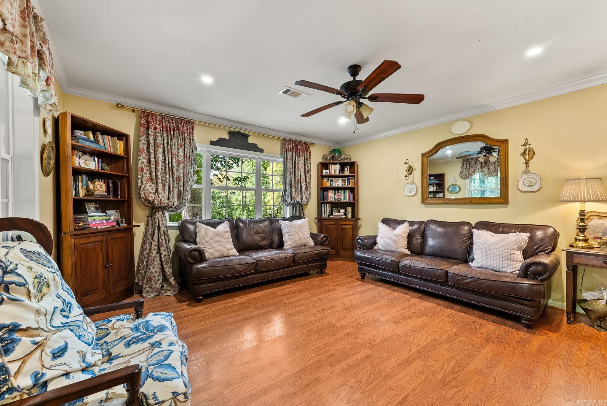 207 Goshen Valley Dr  Mayflower, AR