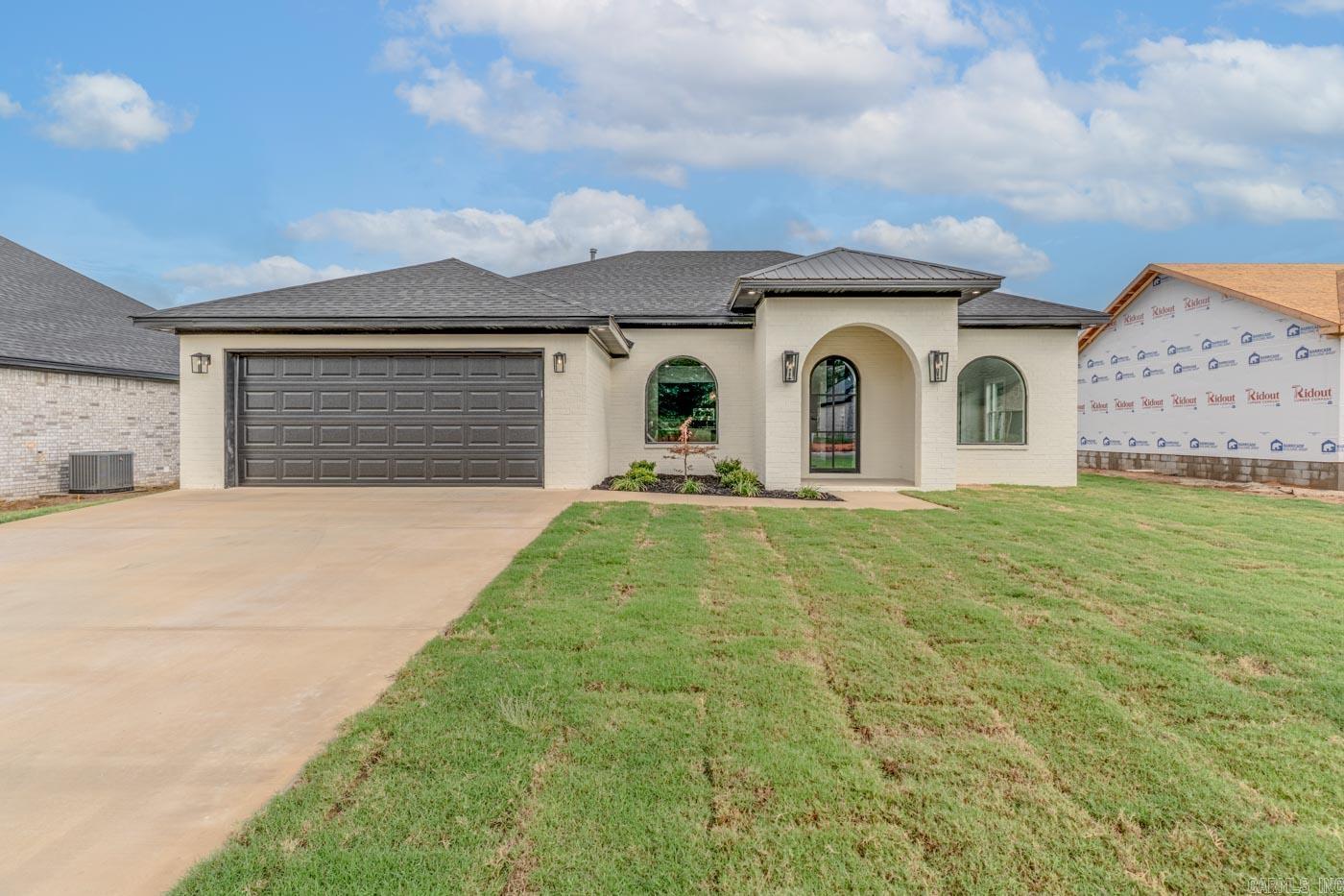 609  Cayson  Bono, AR