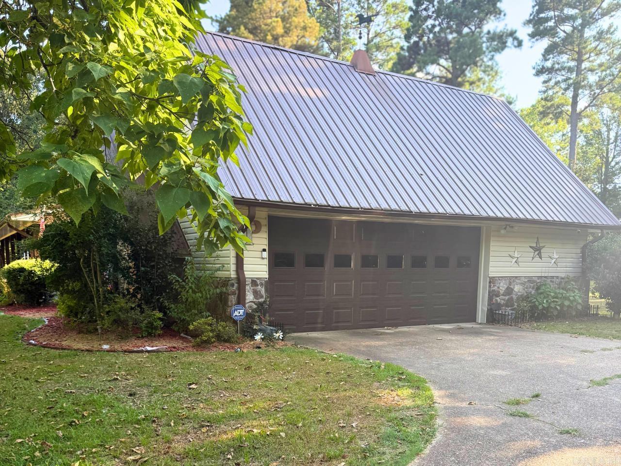 226 Ouachita 124  Camden, AR