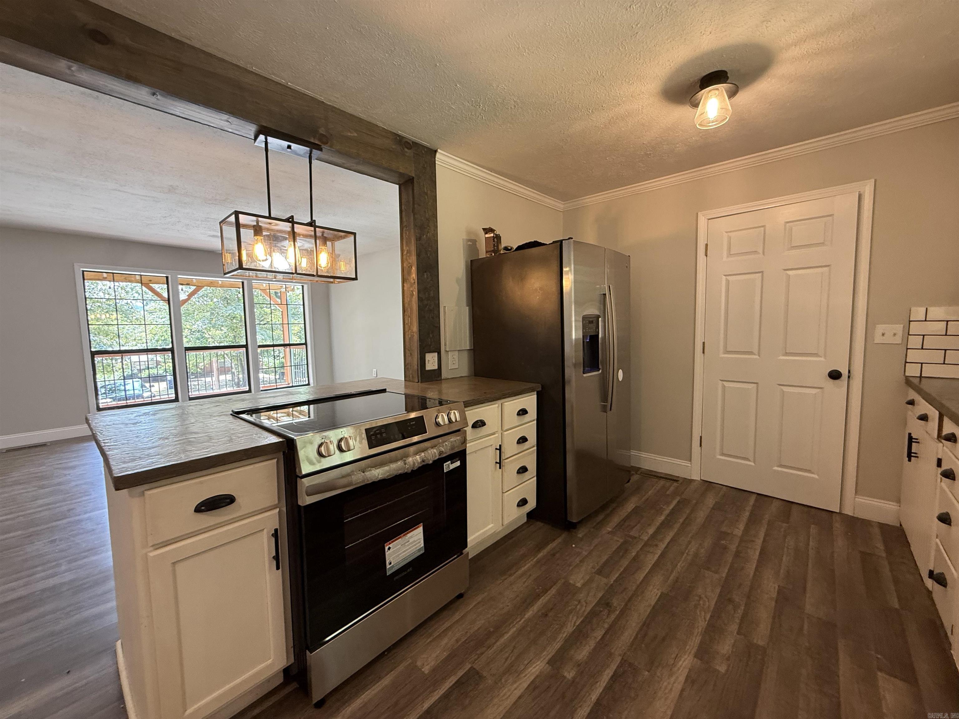 821 E Washington St  Harrison, AR