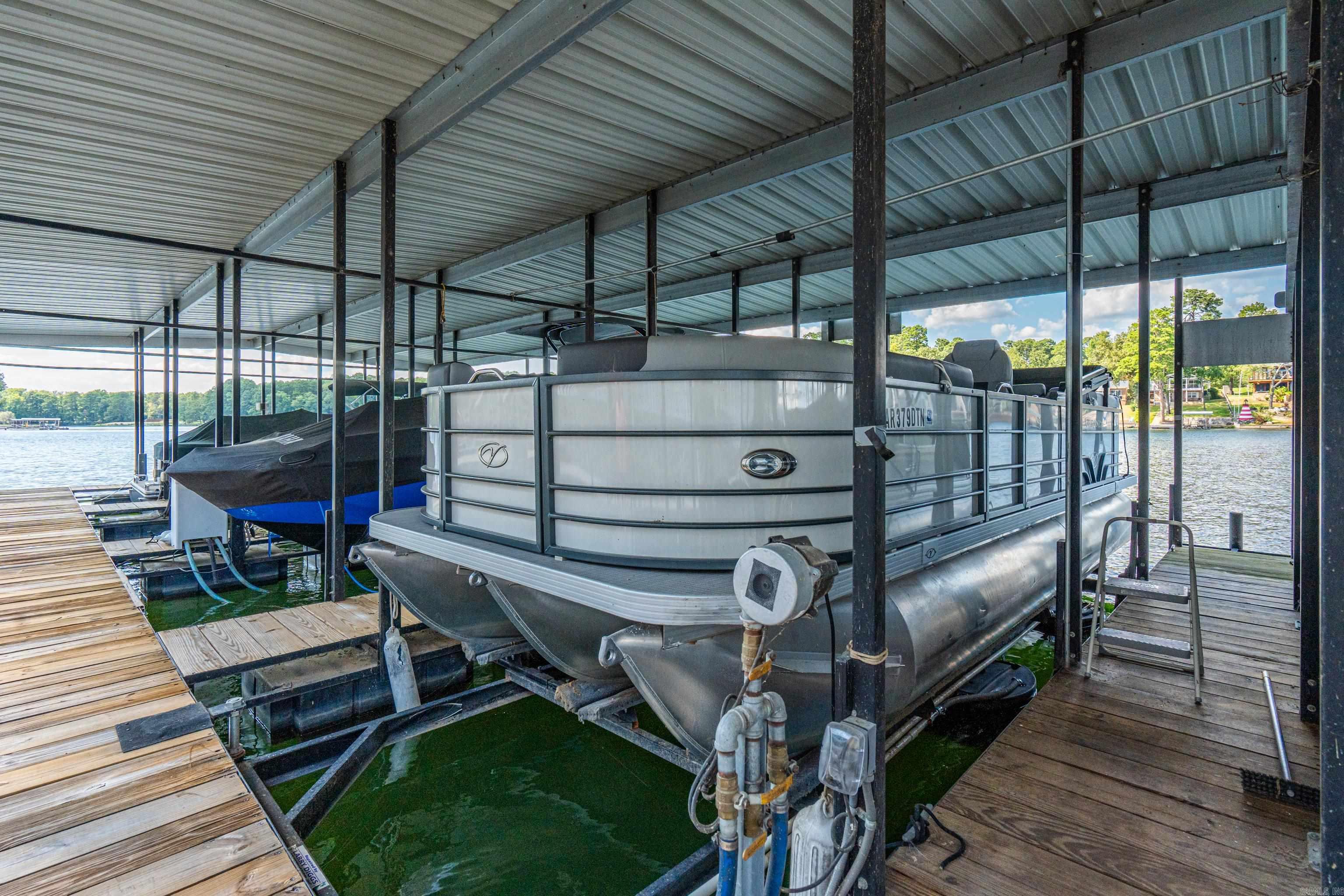 1380 AIRPORT  Hot Springs, AR
