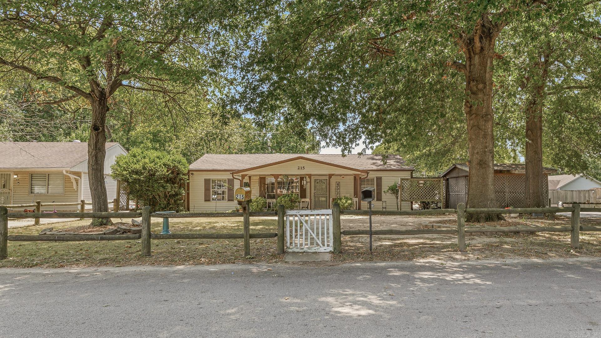215 W Easy  Jonesboro, AR