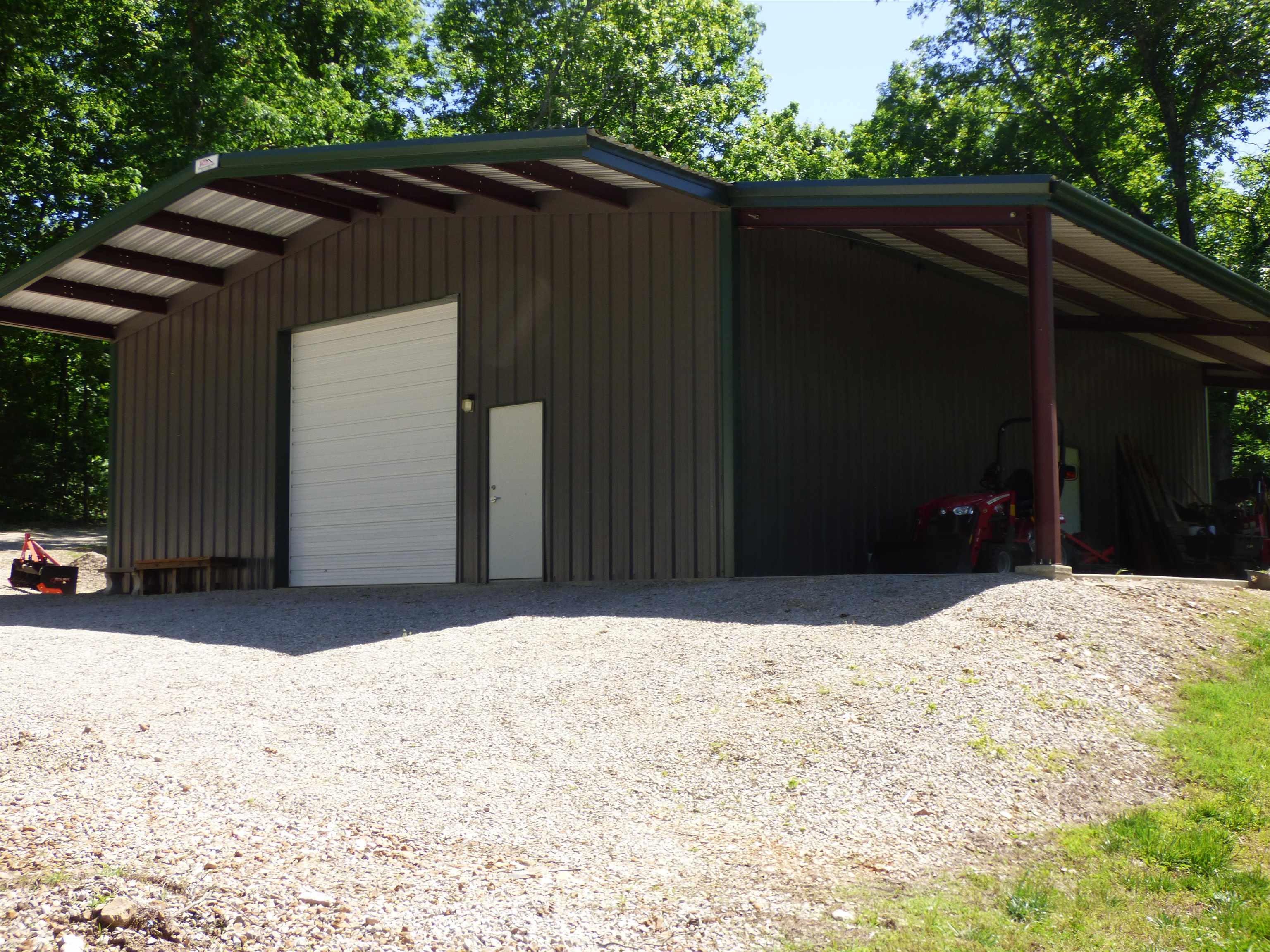 183 AR Highway 175  Hardy, AR