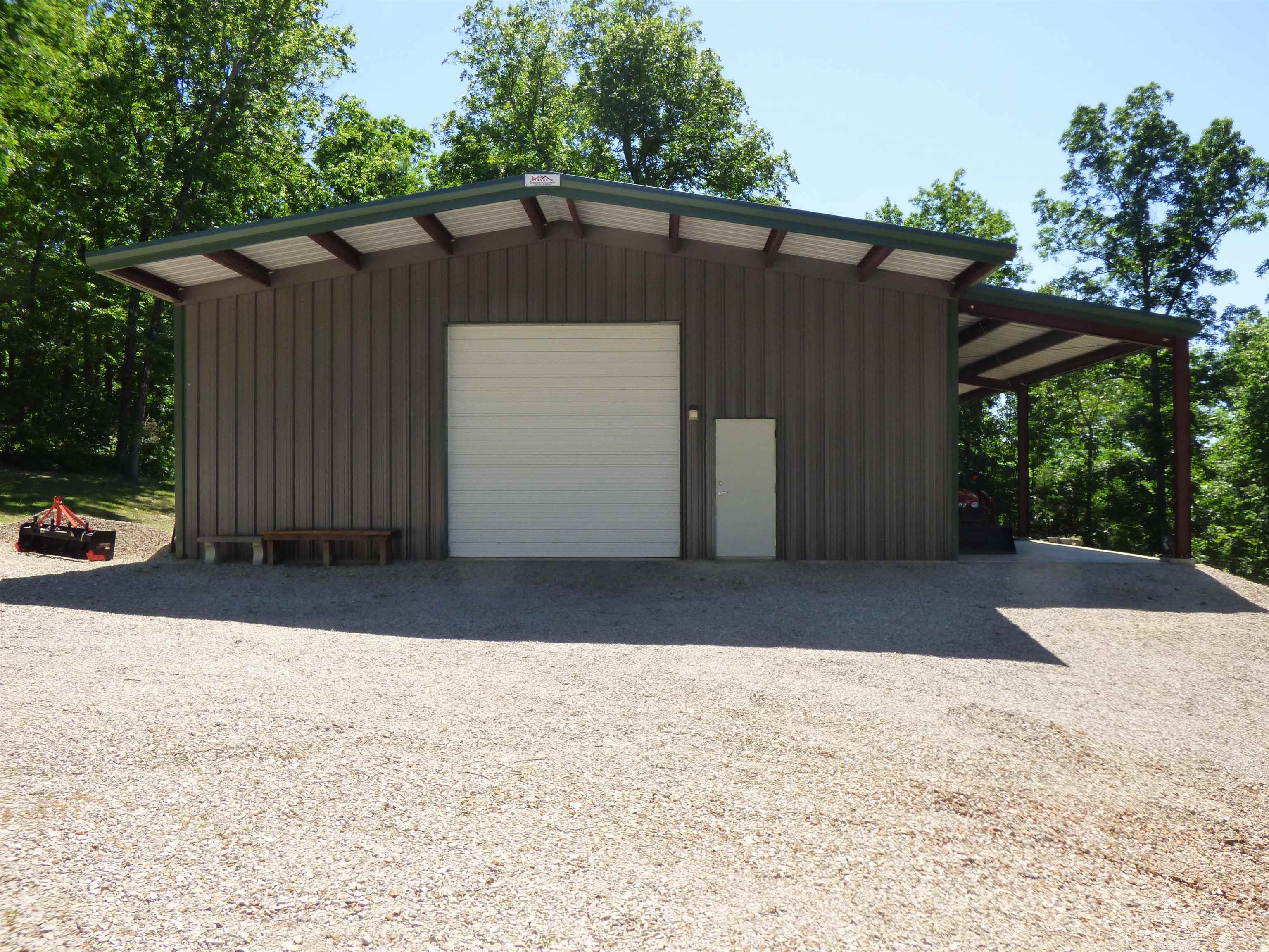 183 AR Highway 175  Hardy, AR