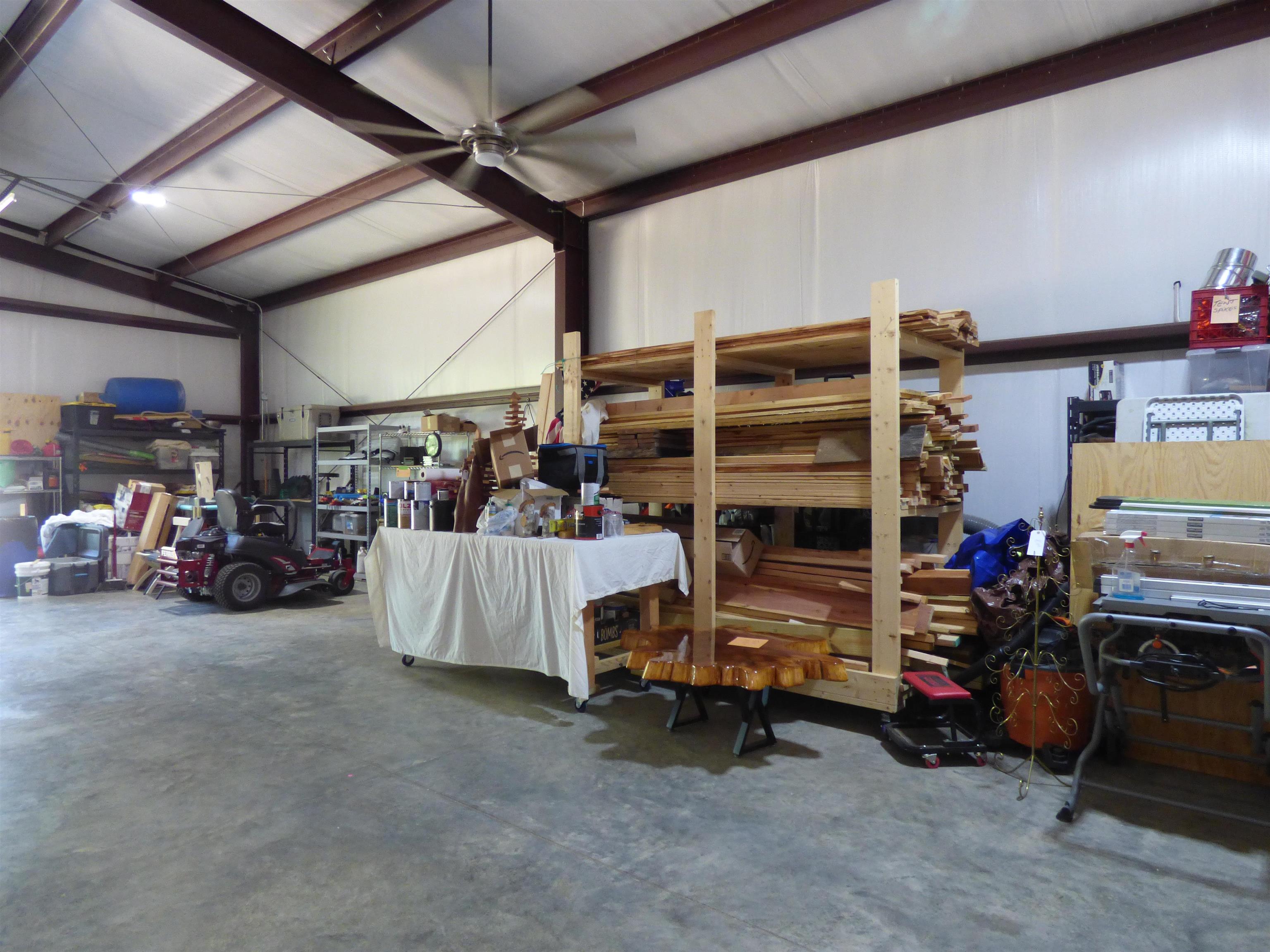 183 AR Highway 175  Hardy, AR