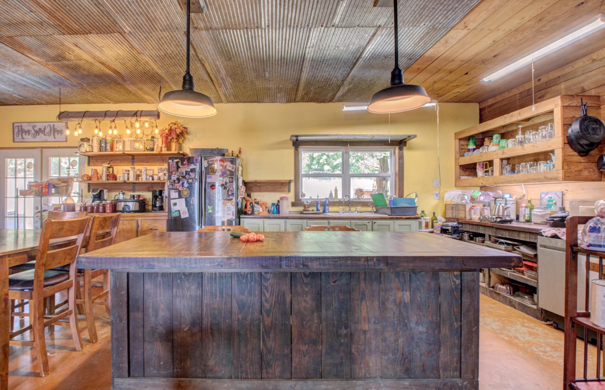 1195 Highway 5  Romance, AR