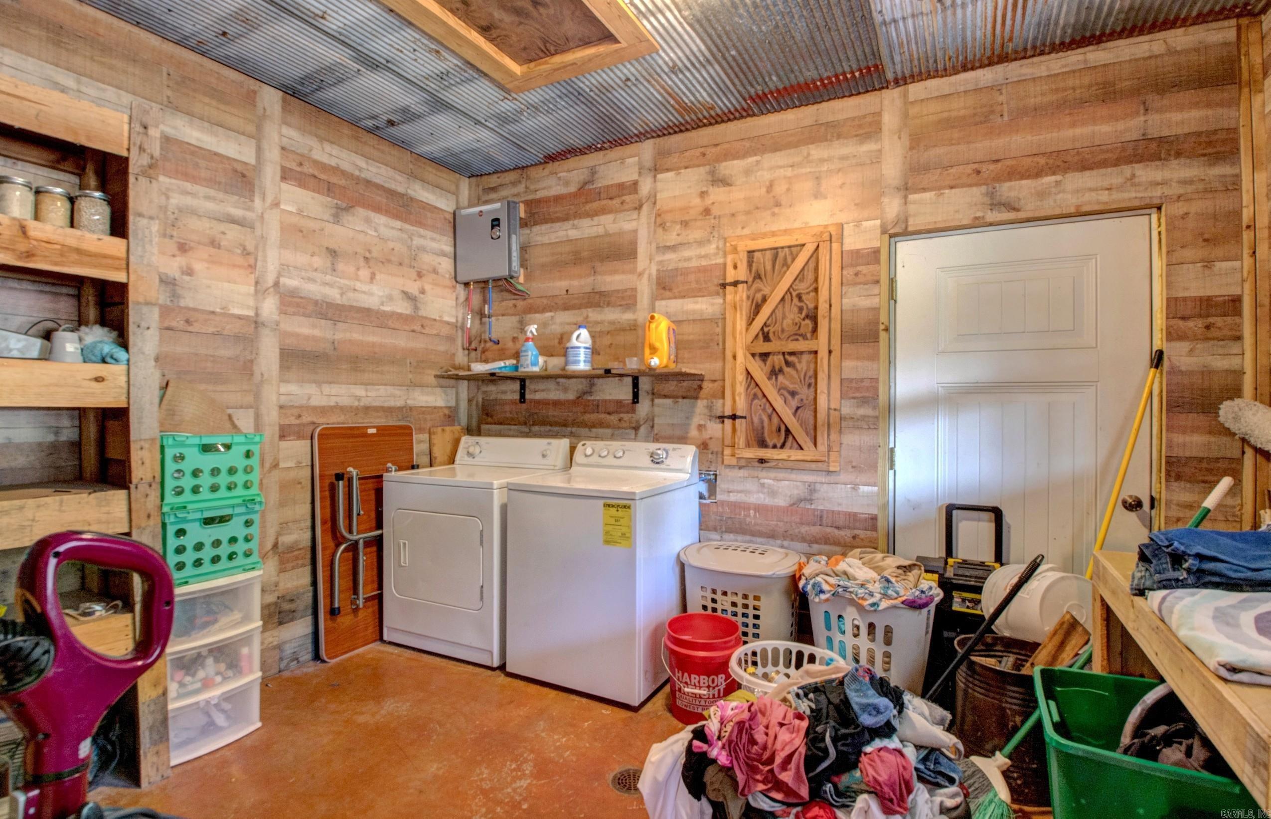 1195 Highway 5  Romance, AR
