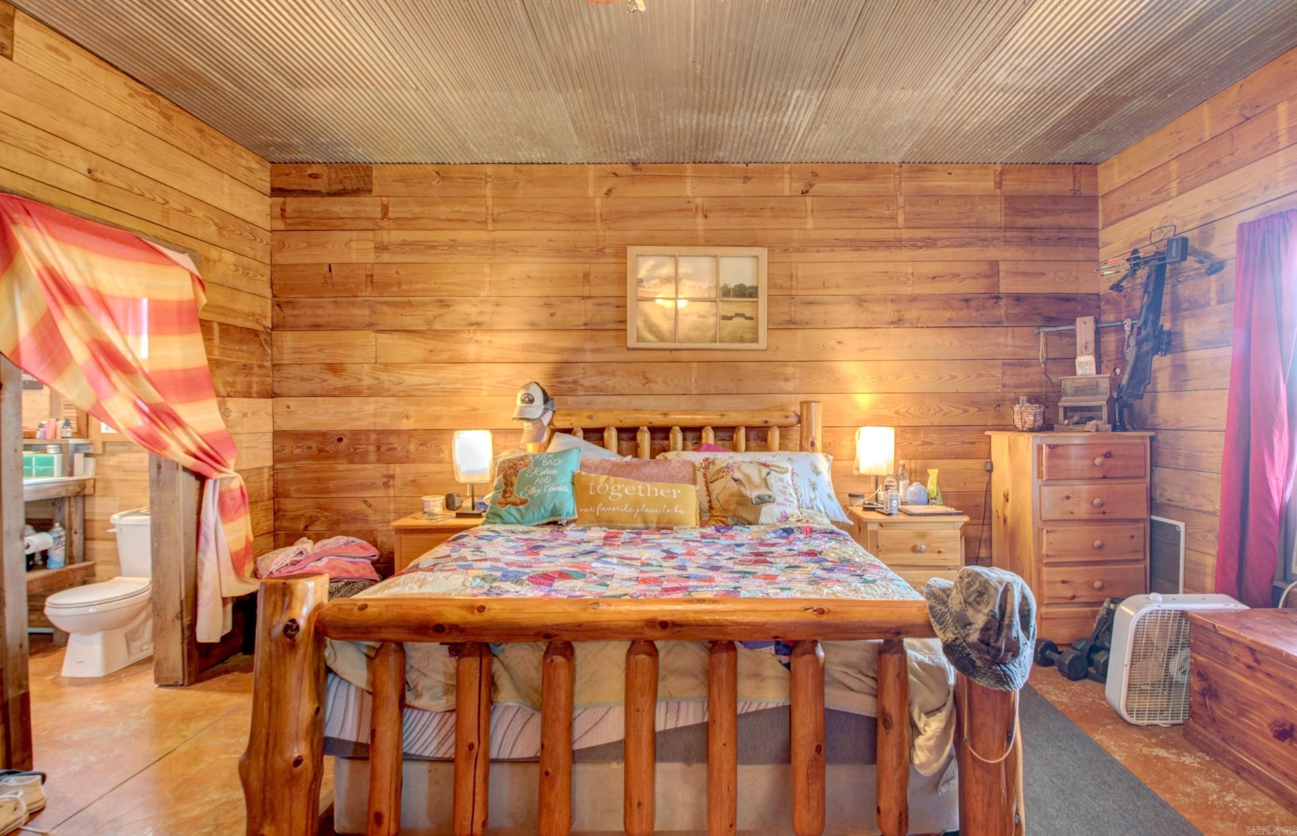 1195 Highway 5  Romance, AR