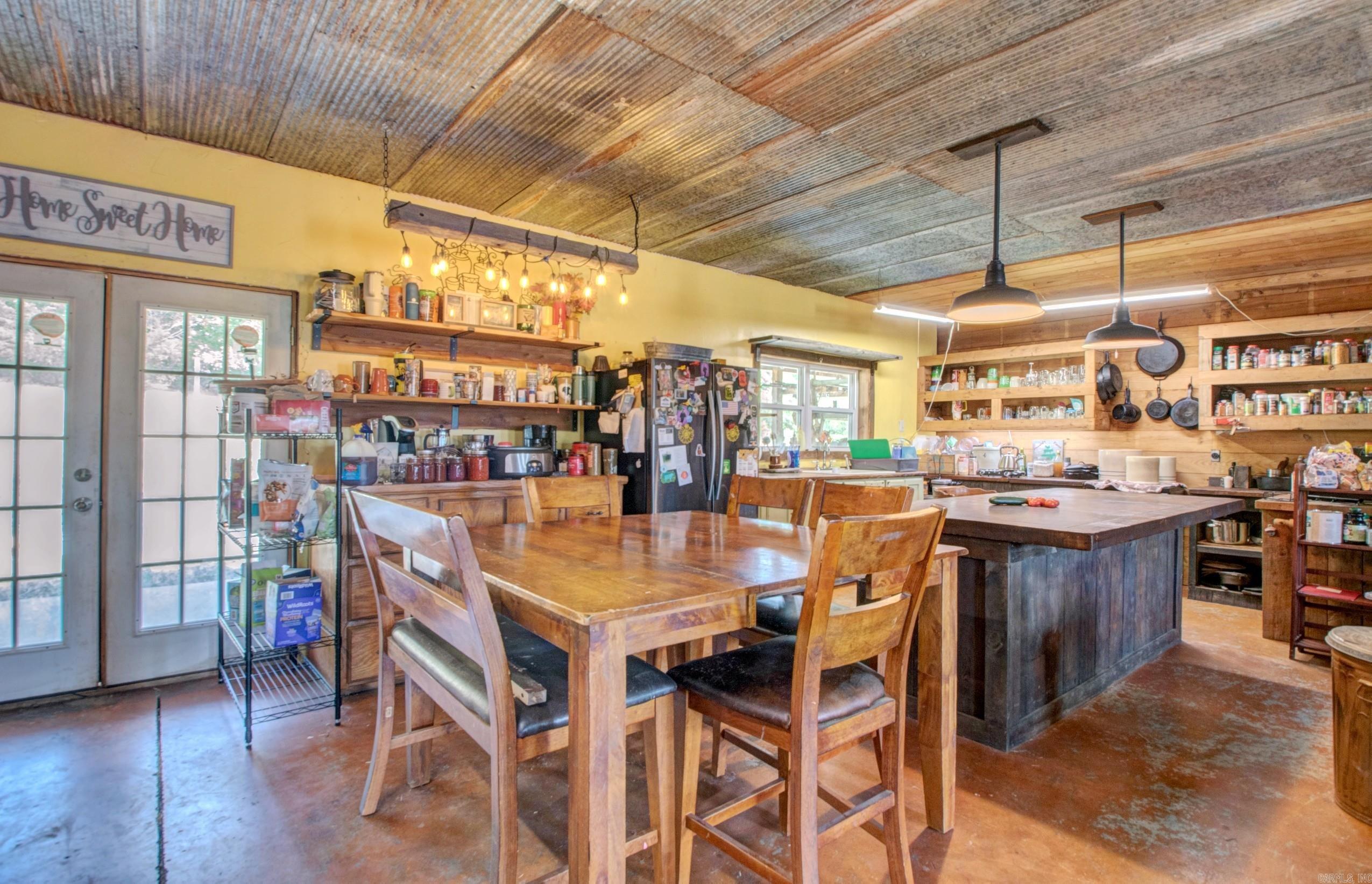 1195 Highway 5  Romance, AR