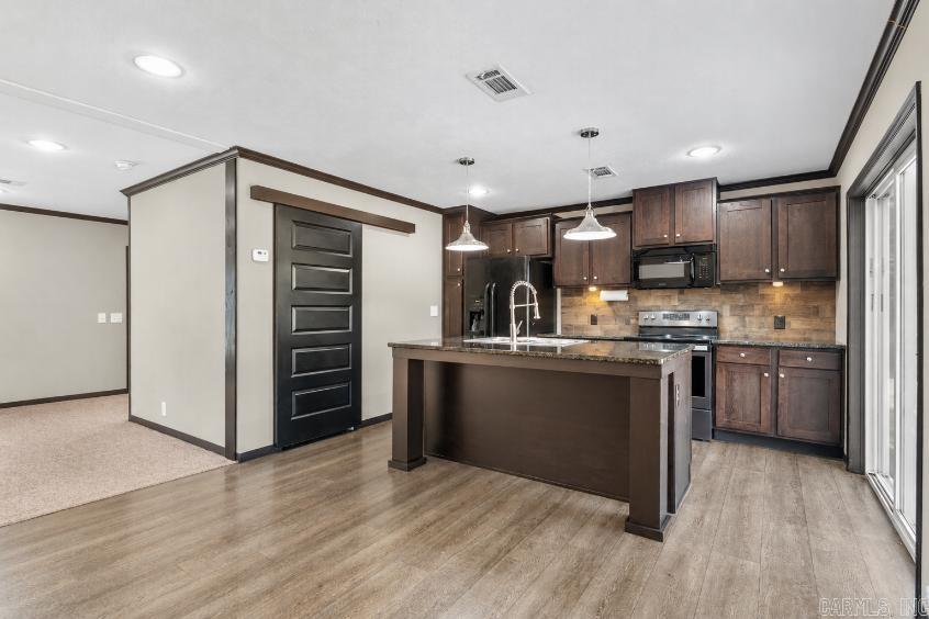 61 Sumac Dr  Henderson, AR