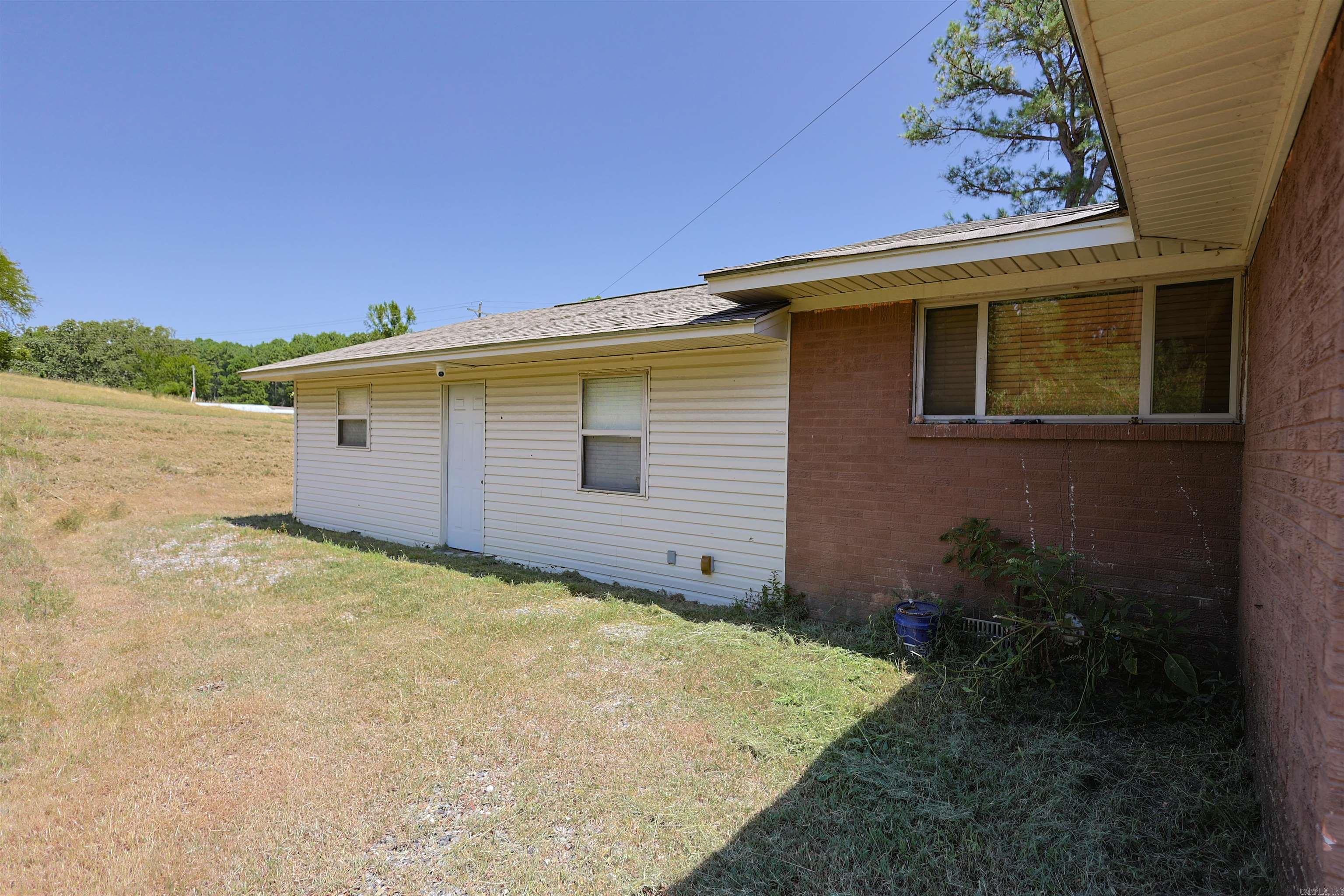 3173 S HWY 27  Mount Ida, AR