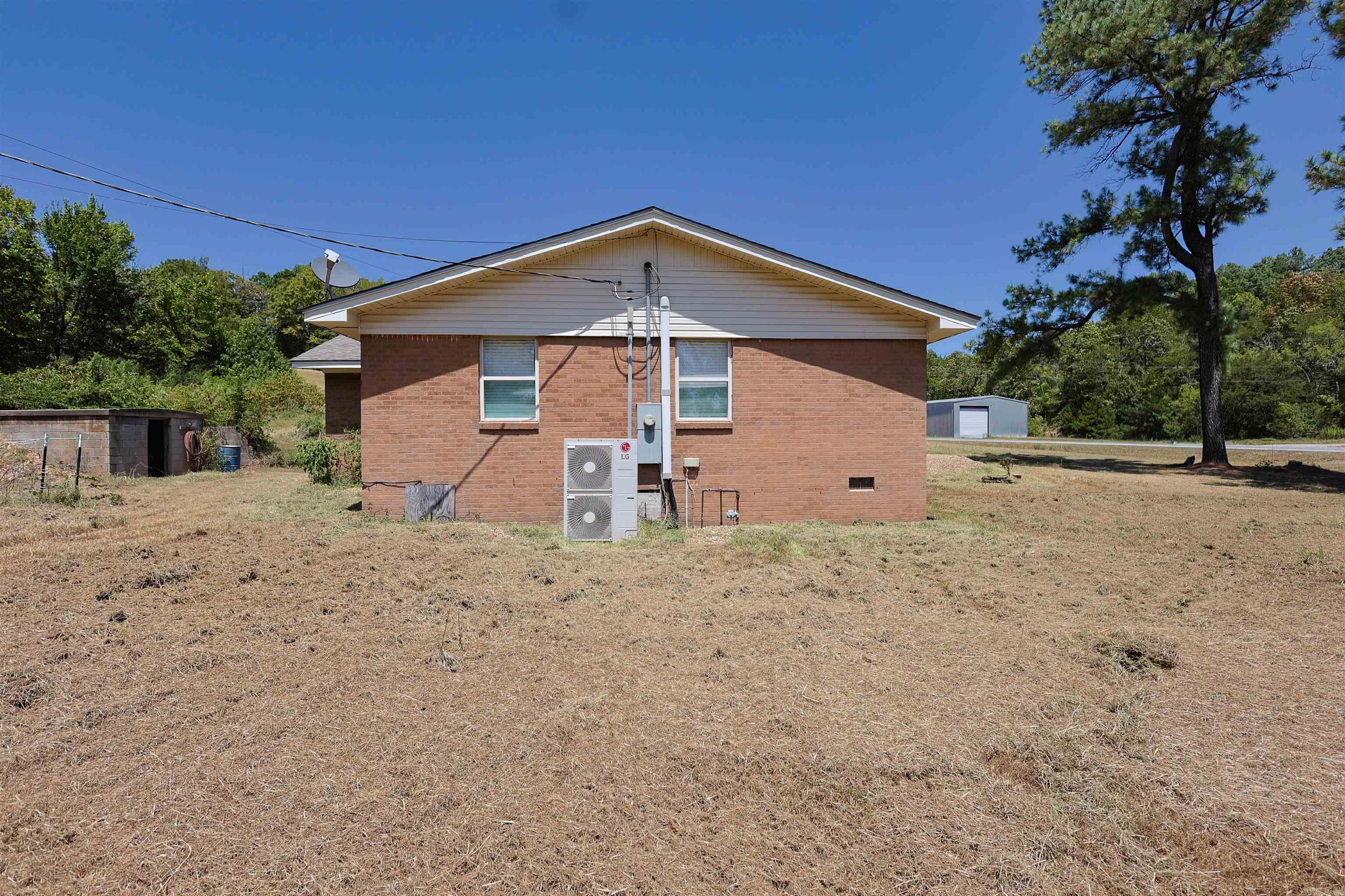 3173 S HWY 27  Mount Ida, AR