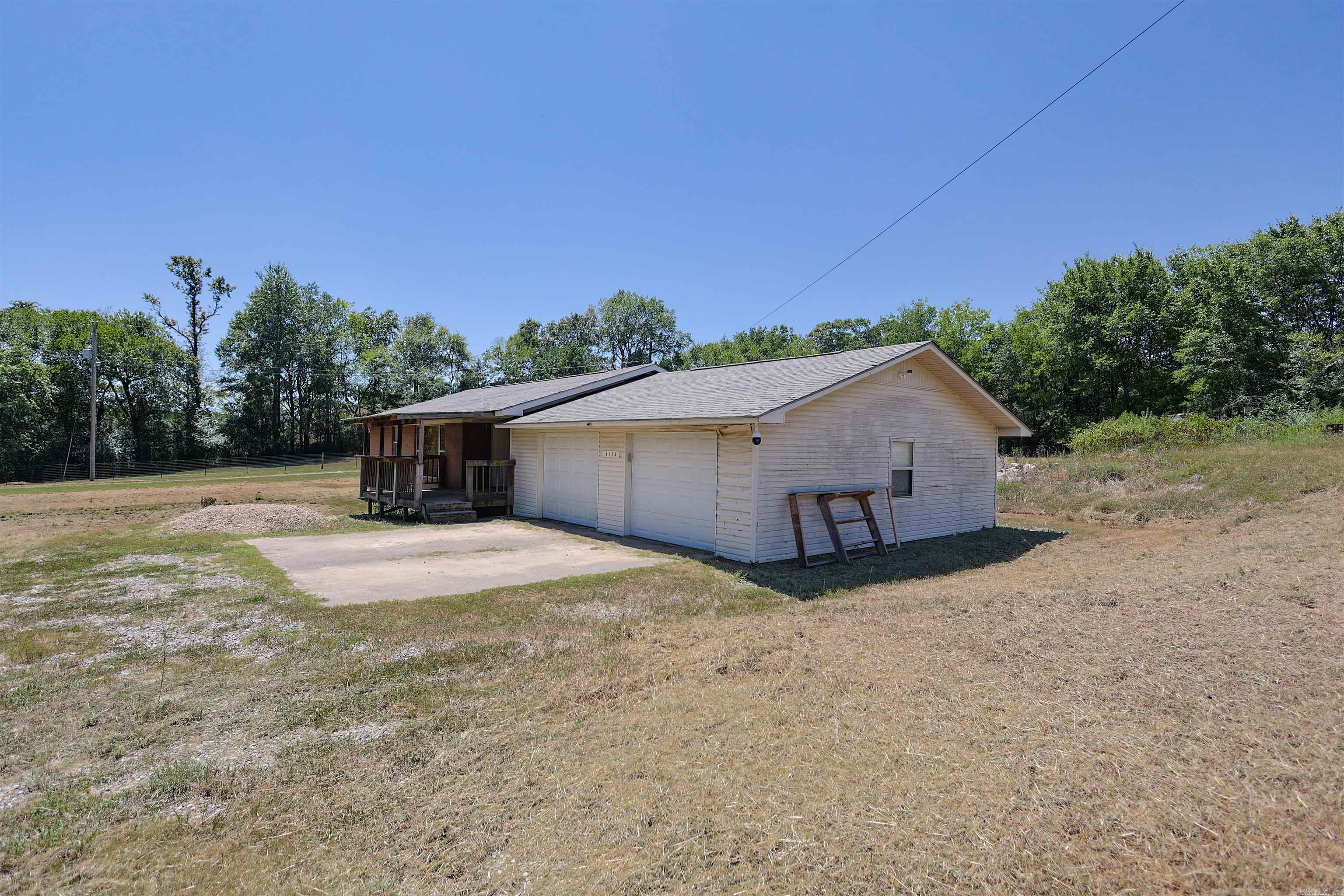 3173 S HWY 27  Mount Ida, AR