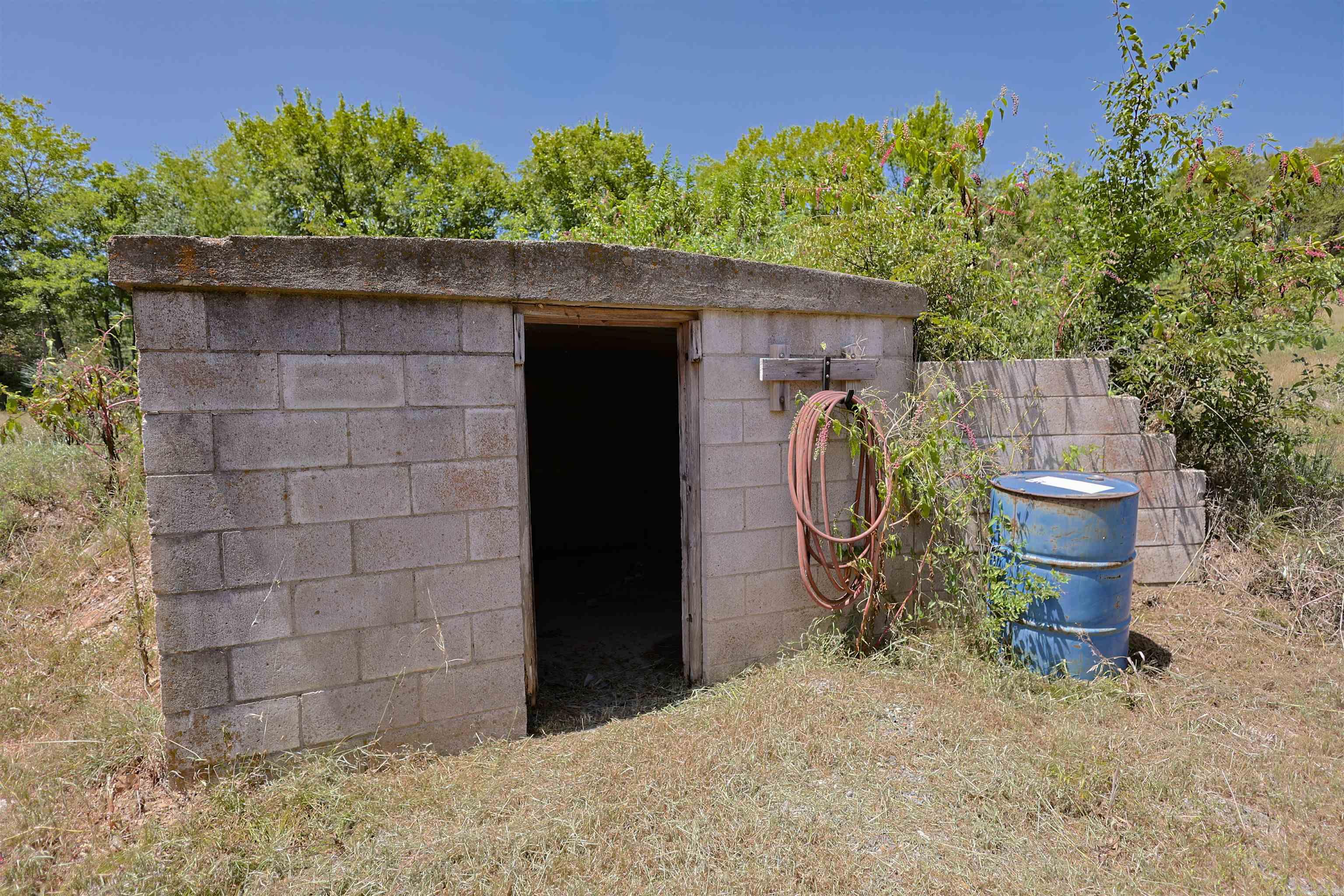 3173 S HWY 27  Mount Ida, AR