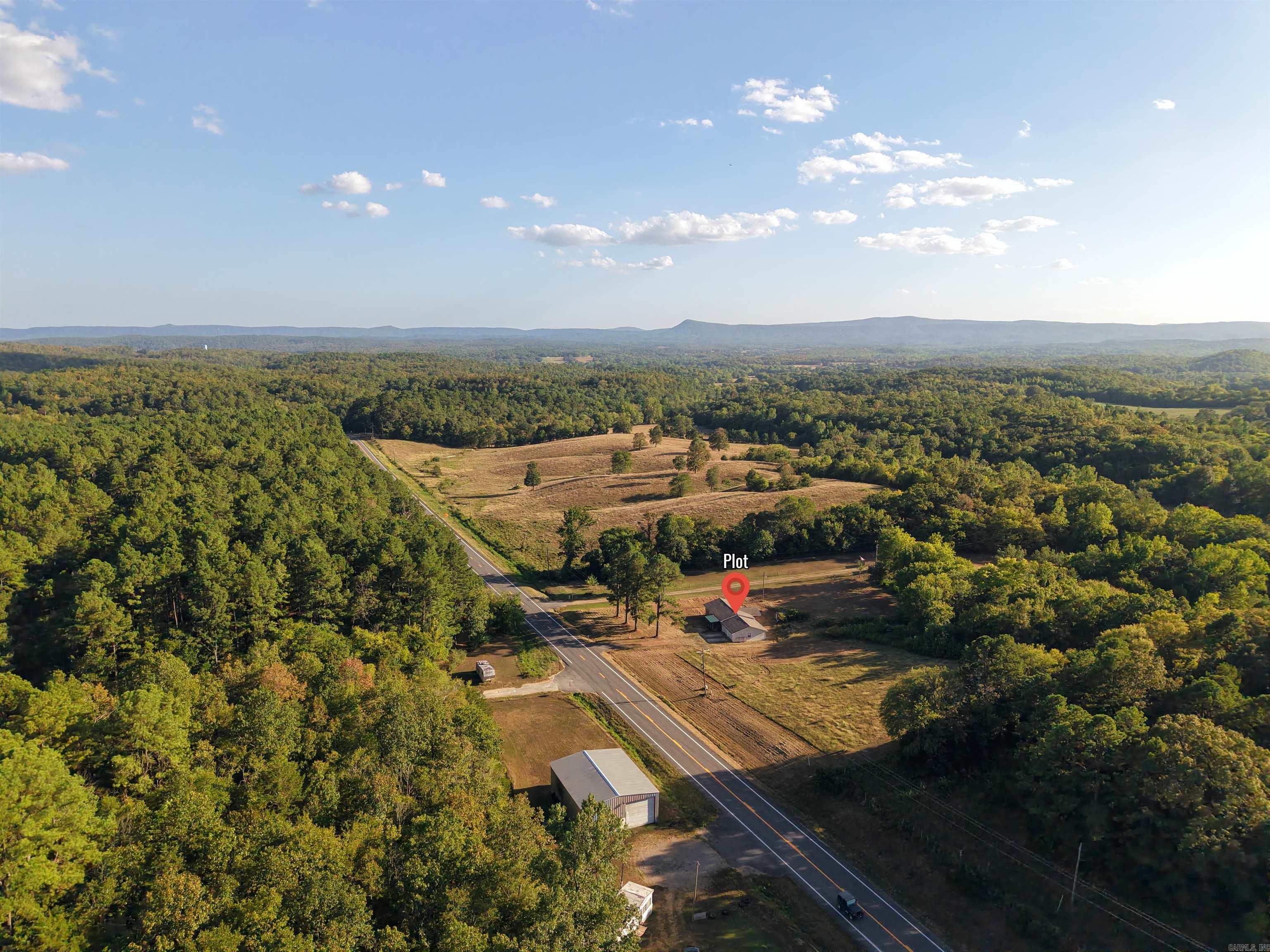 3173 S HWY 27  Mount Ida, AR