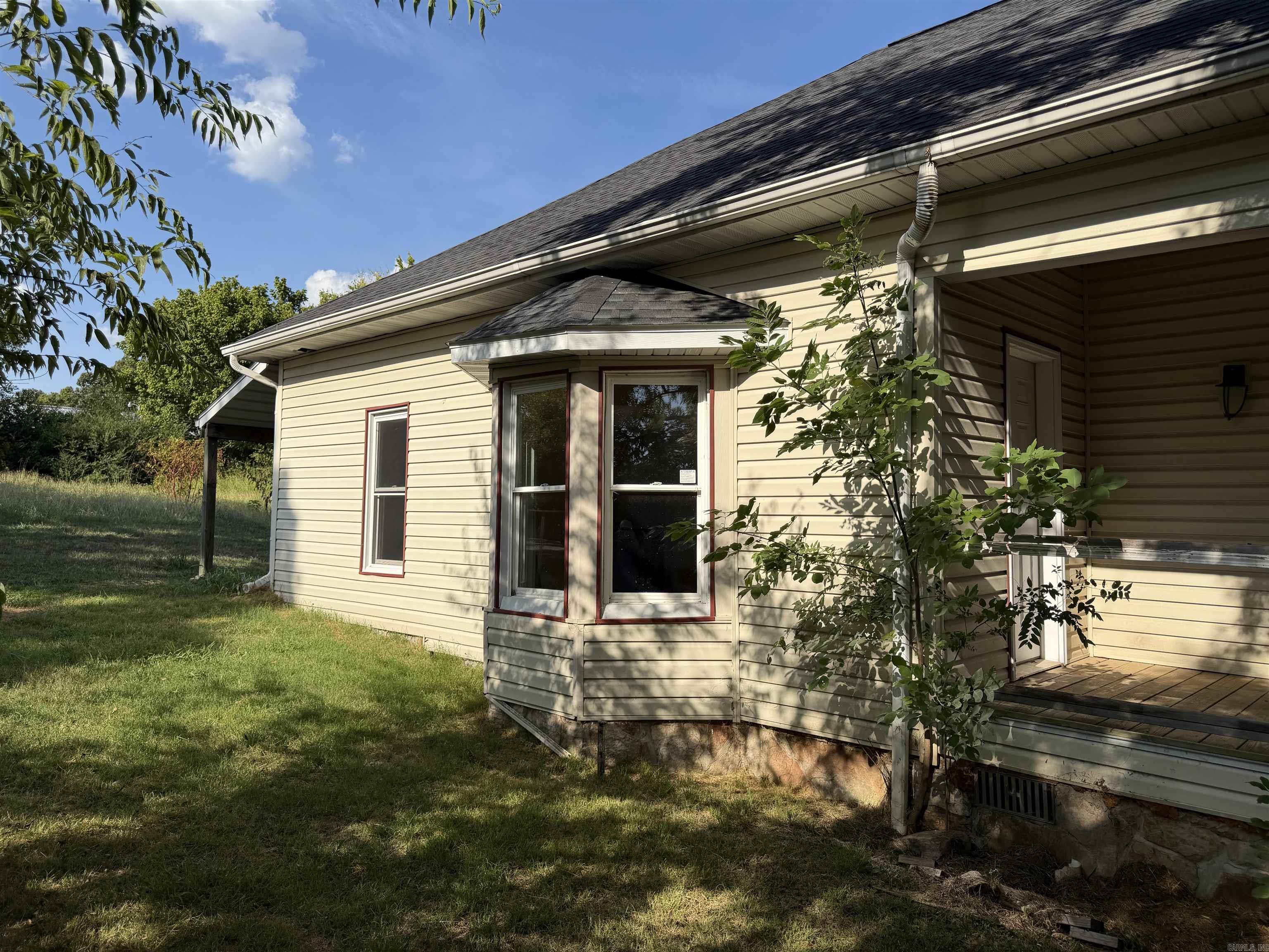15 1st  Norfork, AR