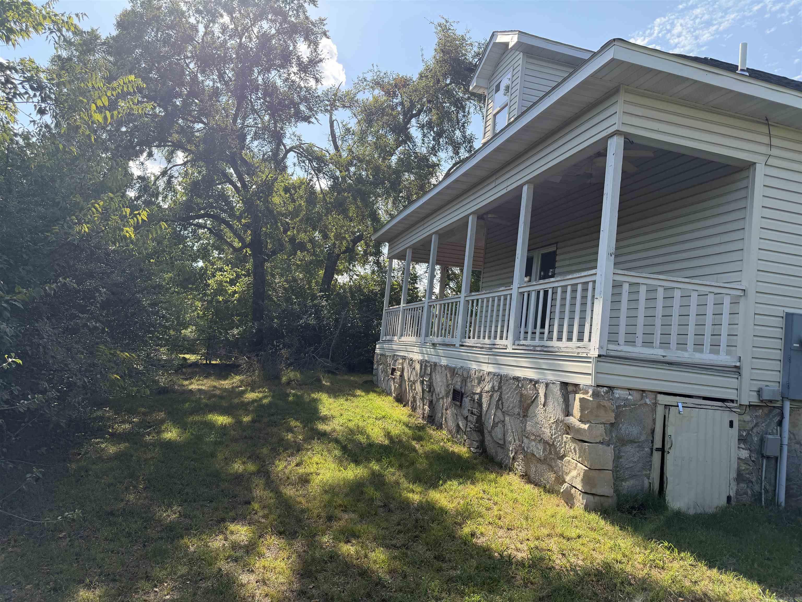 15 1st  Norfork, AR