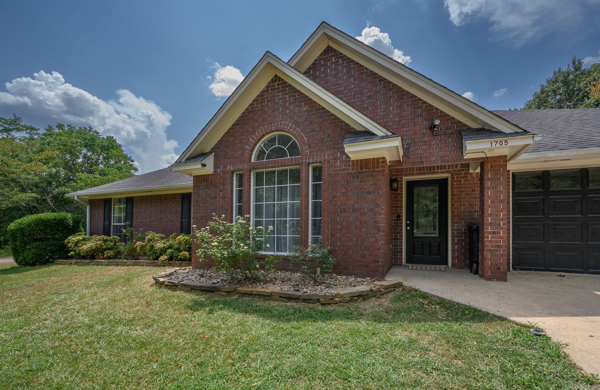 1705 Ashton  Mena, AR