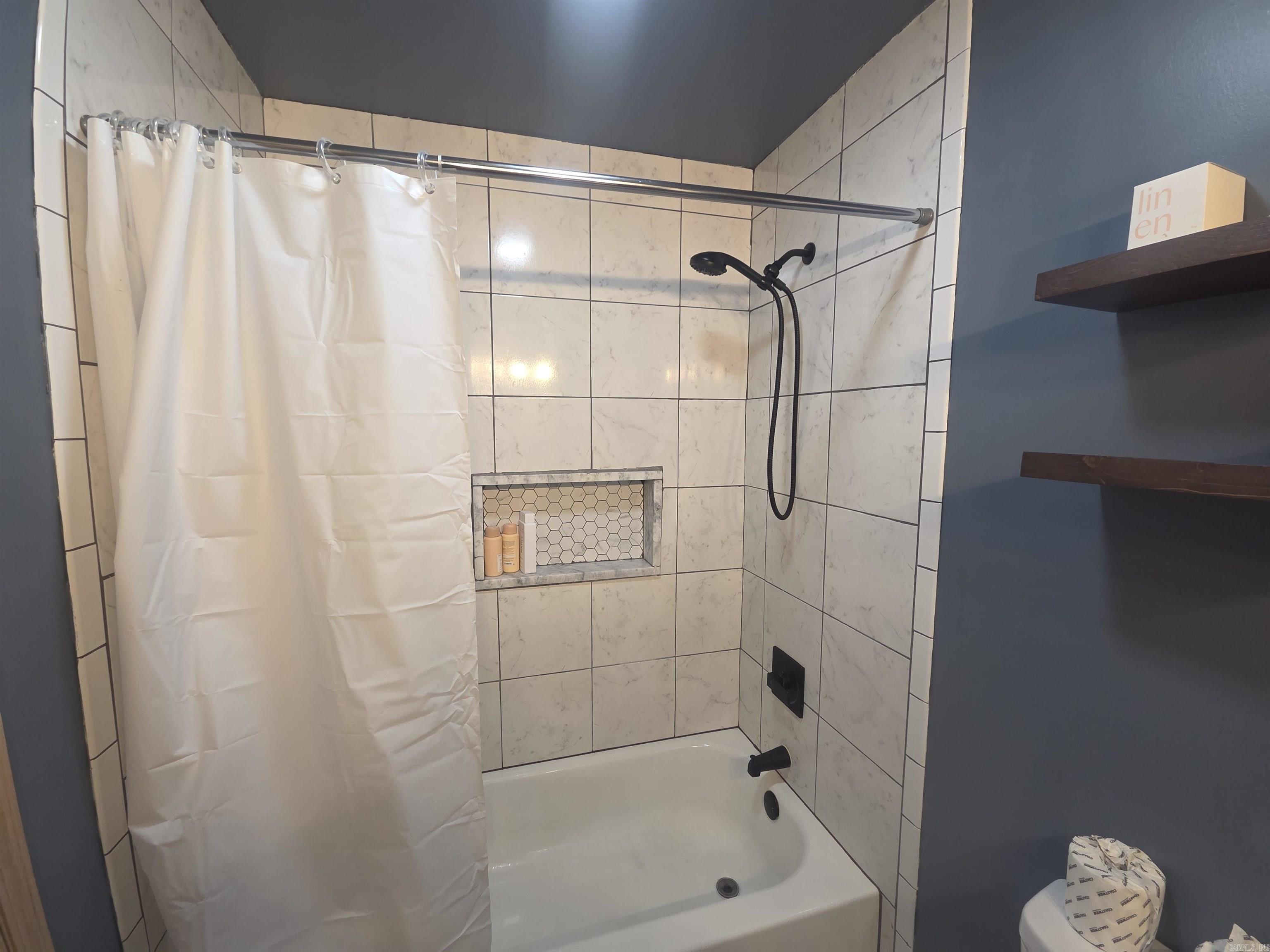 1705 Ashton  Mena, AR
