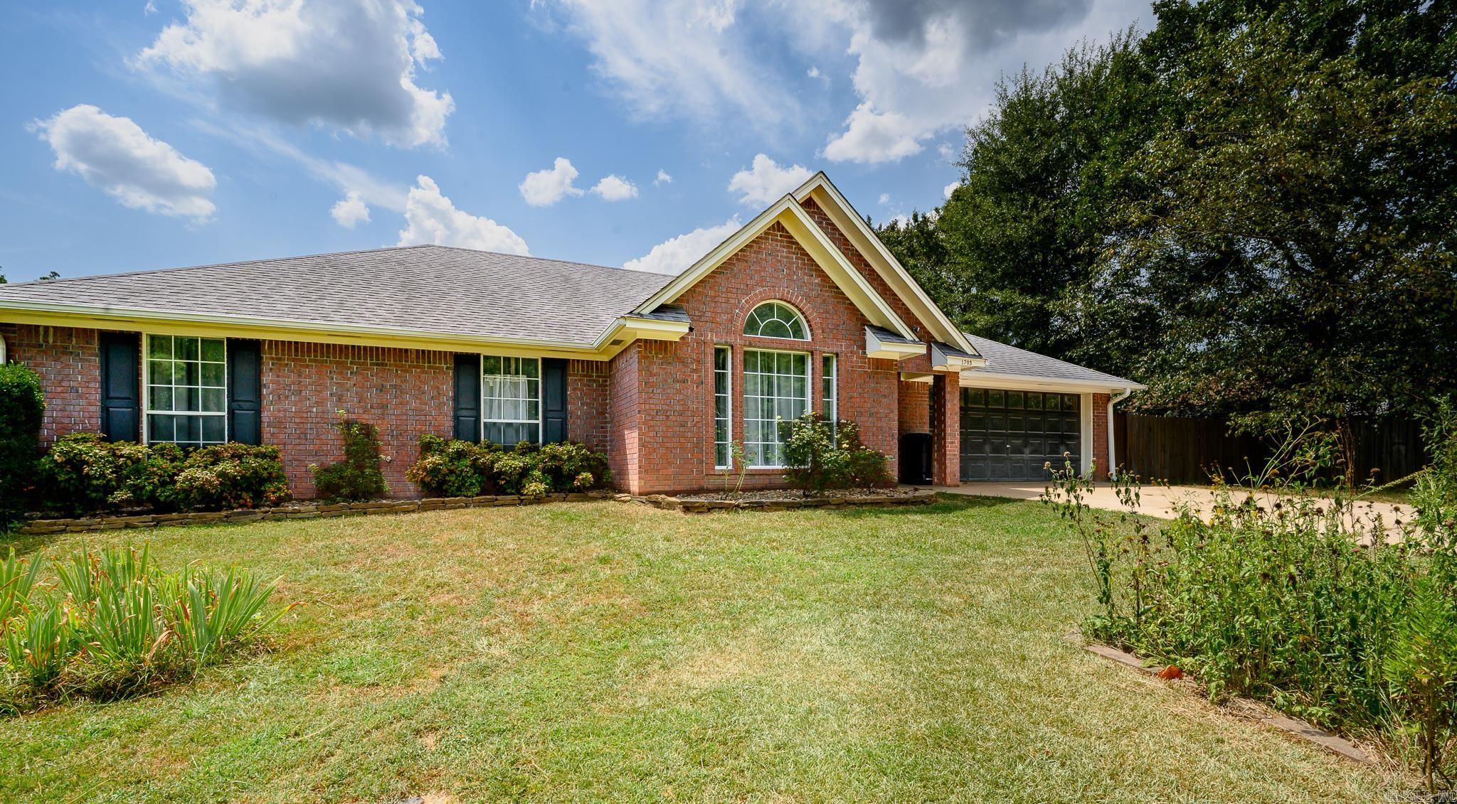 1705 Ashton  Mena, AR