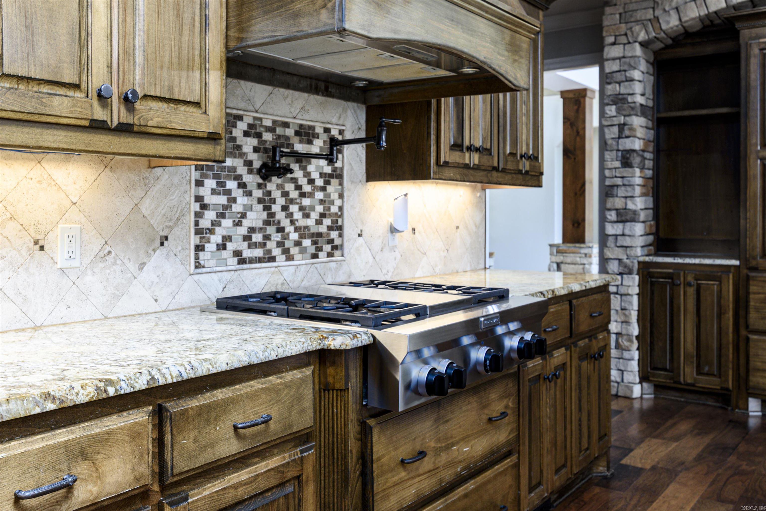 23801 Mills Mountain  Little Rock, AR
