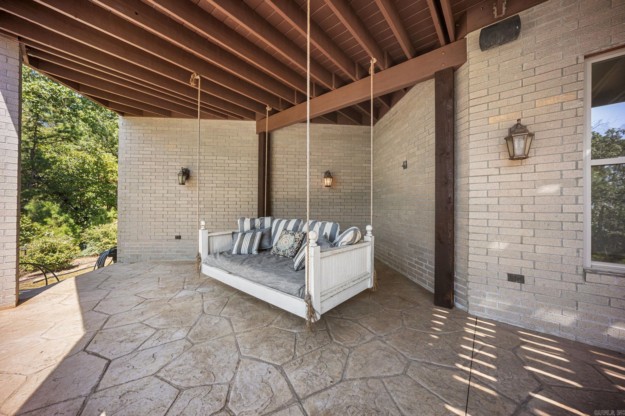 23801 Mills Mountain  Little Rock, AR