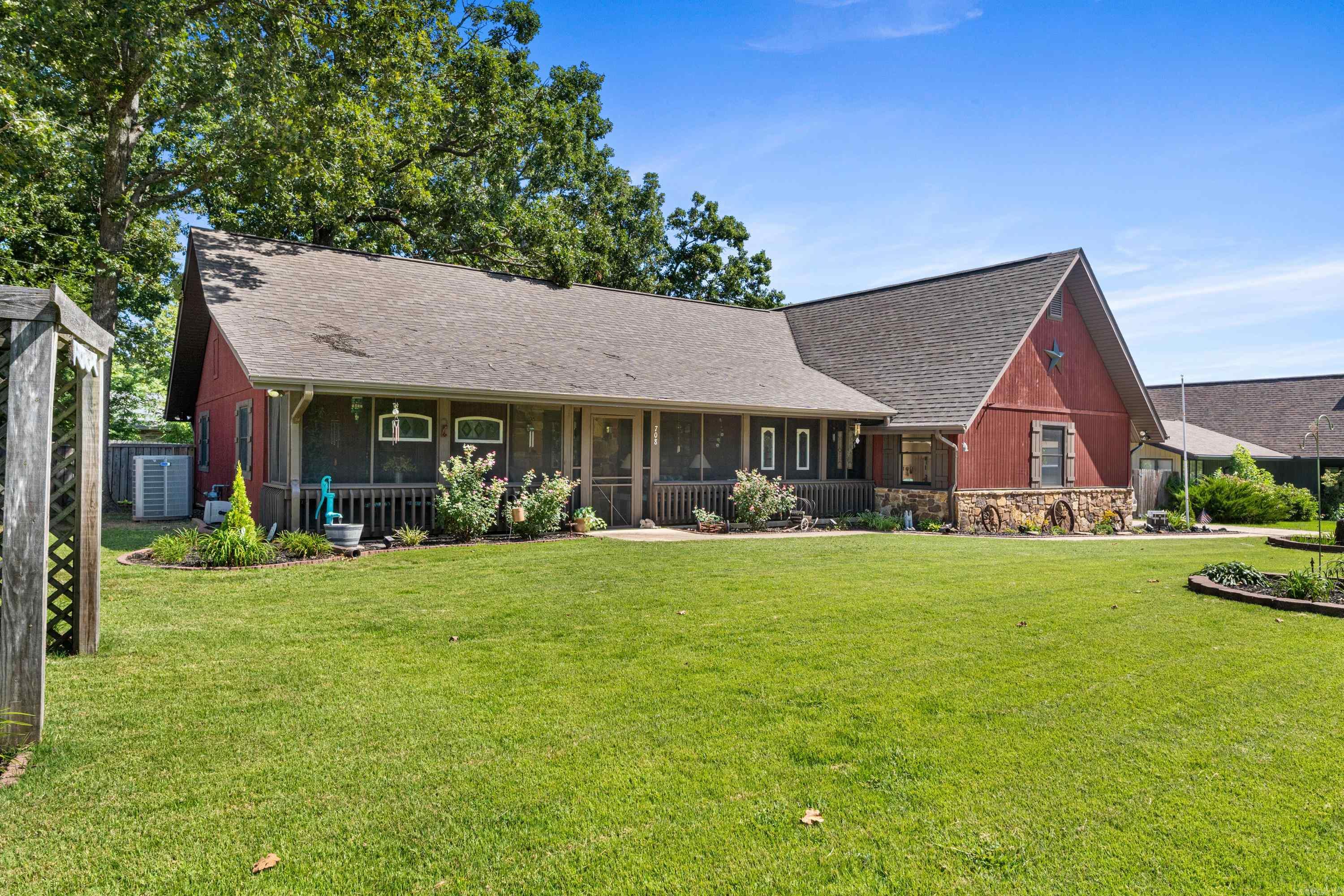 708 Ohio Avenue  Mountain Home, AR