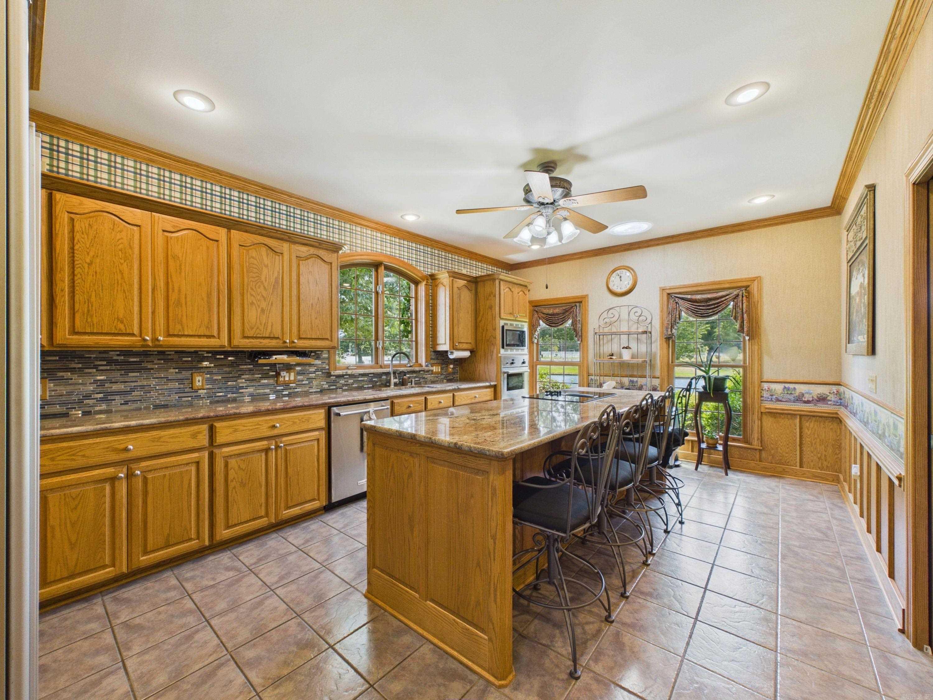 2802 Saddle Creek Rd  Hazen, AR