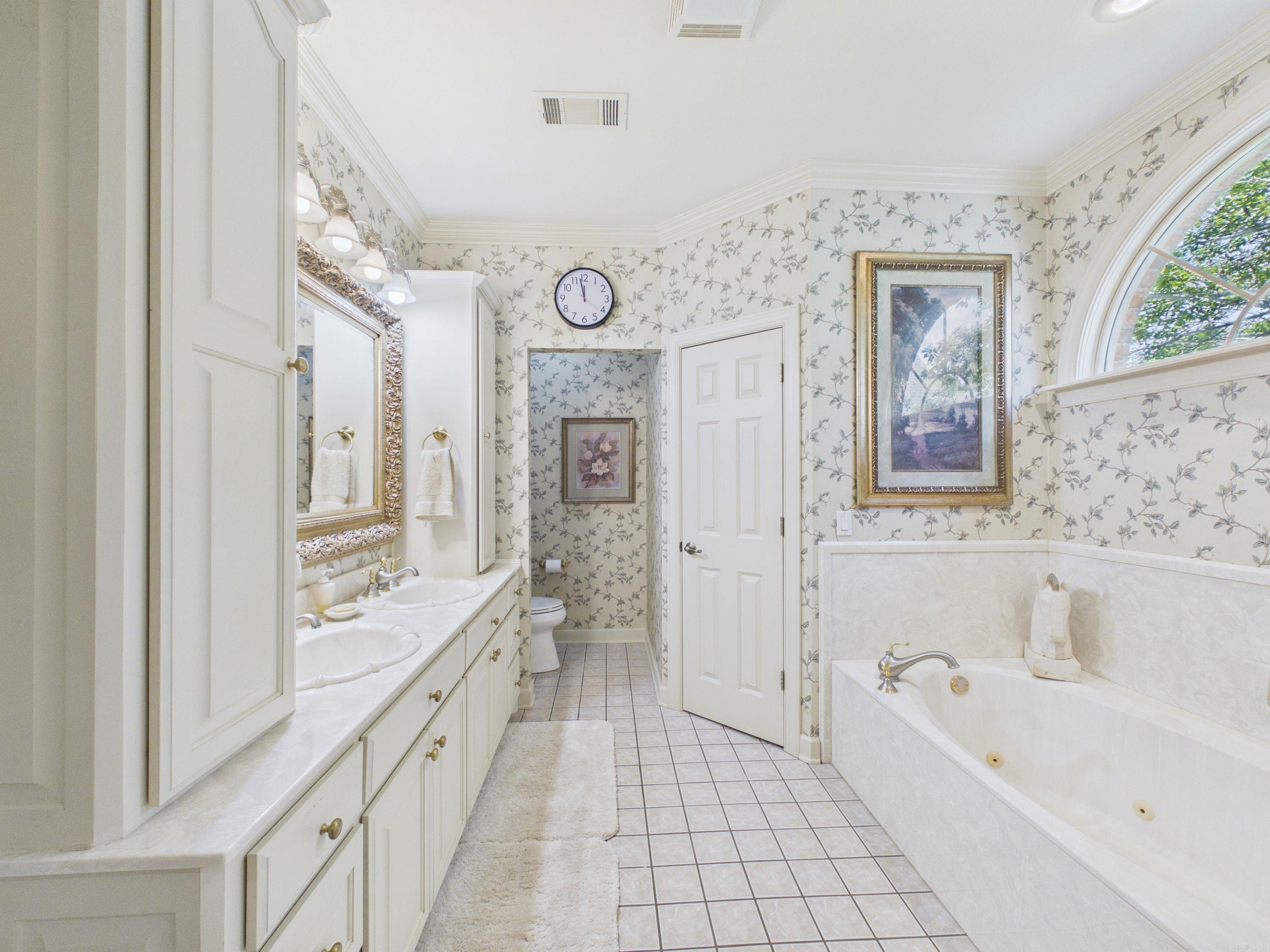 2802 Saddle Creek Rd  Hazen, AR