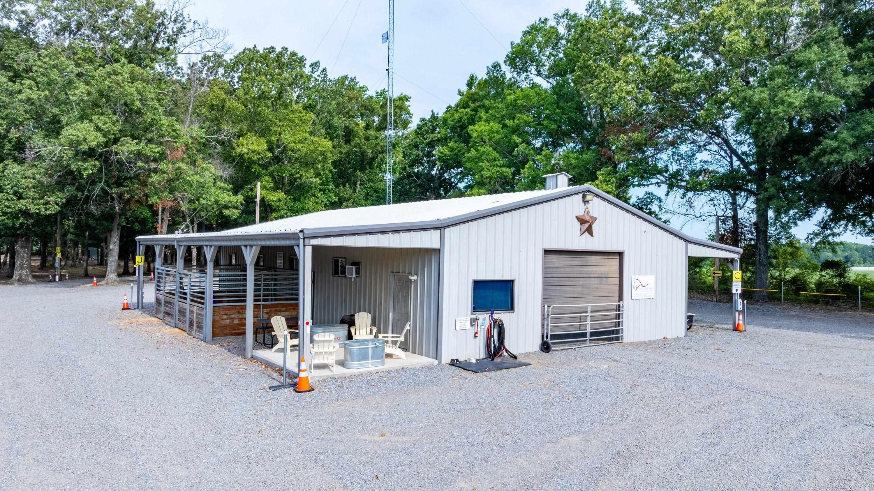 2802 Saddle Creek Rd  Hazen, AR