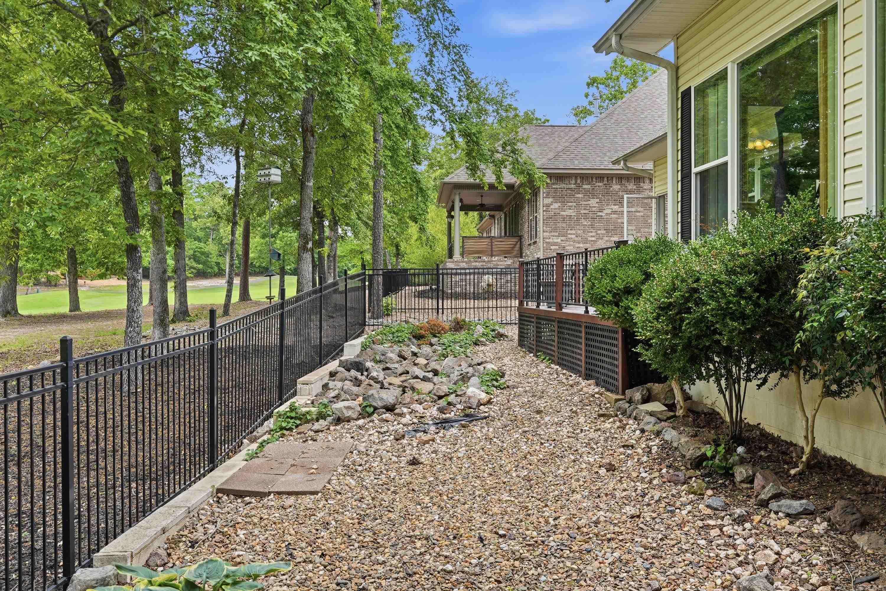 117 Cifuentes Way  Hot Springs Village, AR