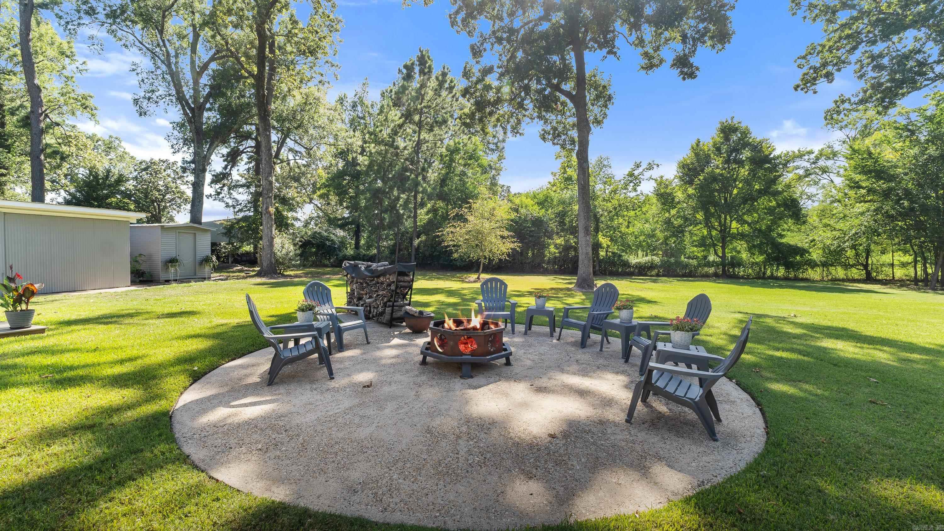6509 Summerhill  Texarkana, TX