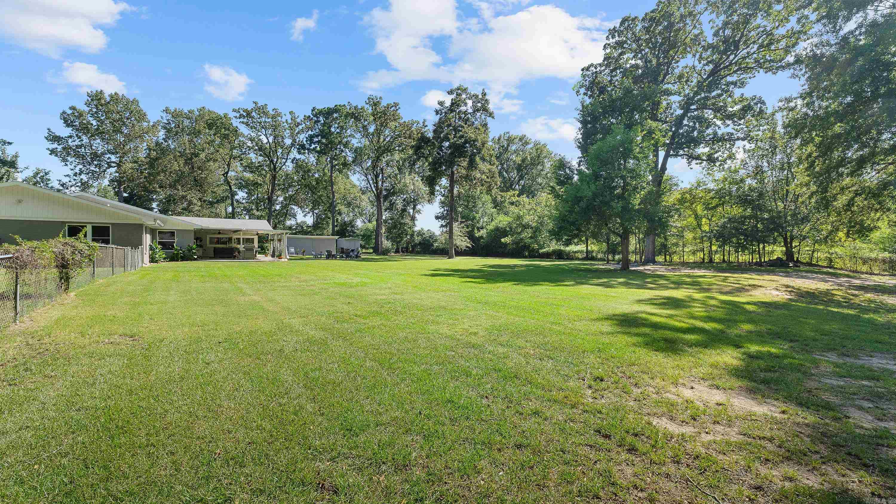 6509 Summerhill  Texarkana, TX