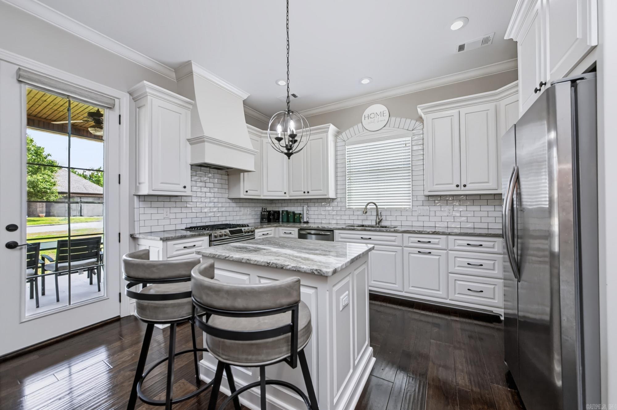 65 Wildwood Place Circle  Little Rock, AR