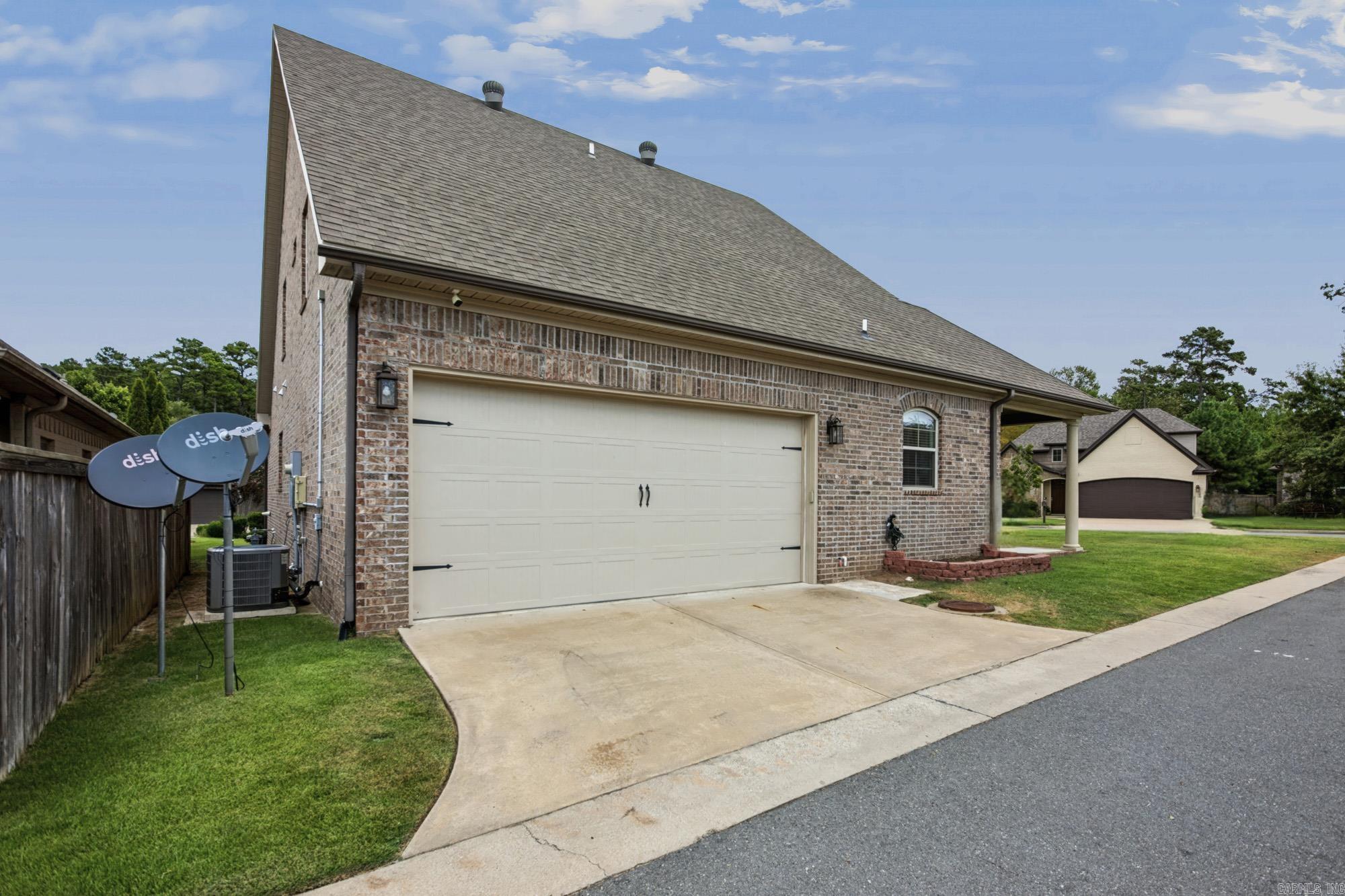 65 Wildwood Place Circle  Little Rock, AR