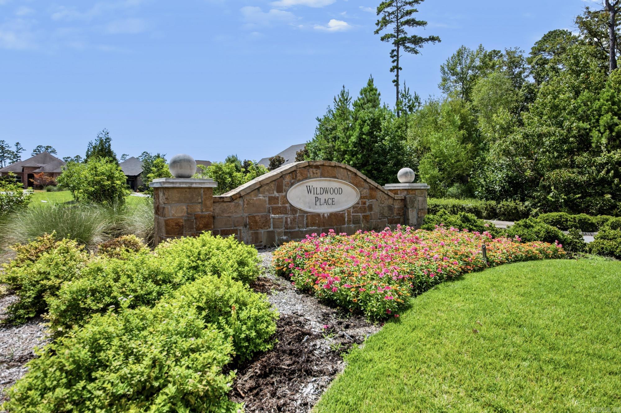 65 Wildwood Place Circle  Little Rock, AR