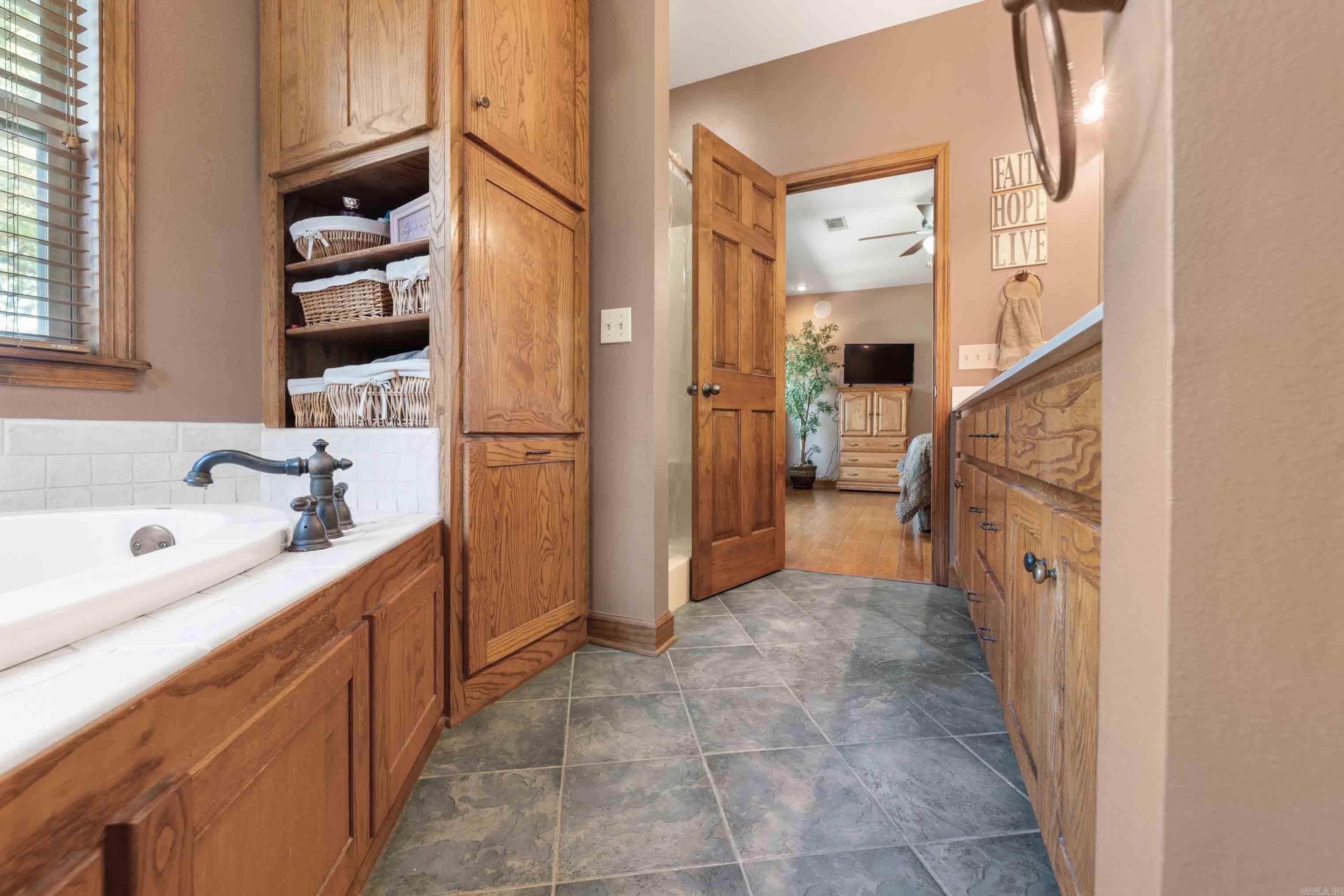 817 Stacy Springs  Heber Springs, AR