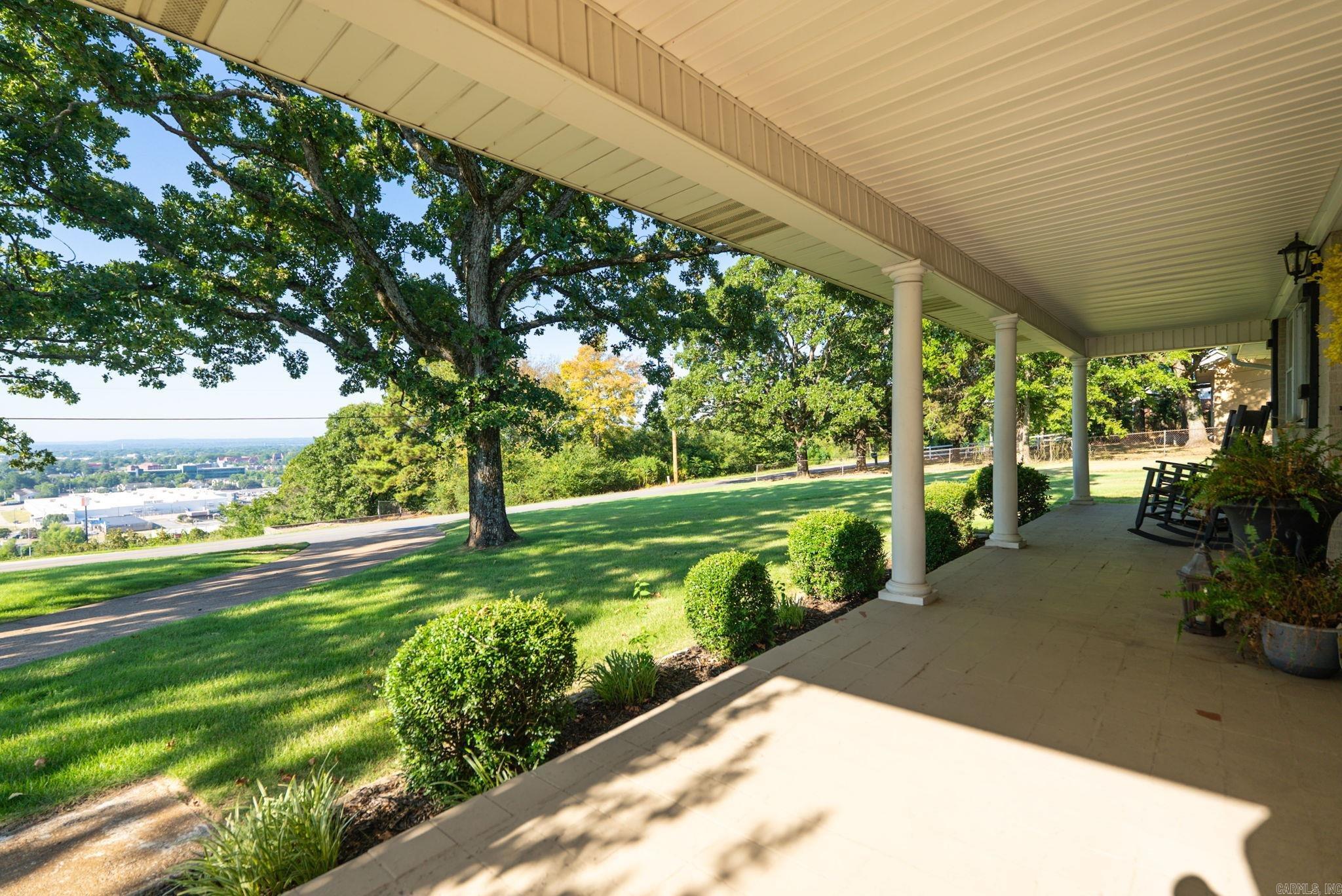 800 Grandview  Conway, AR