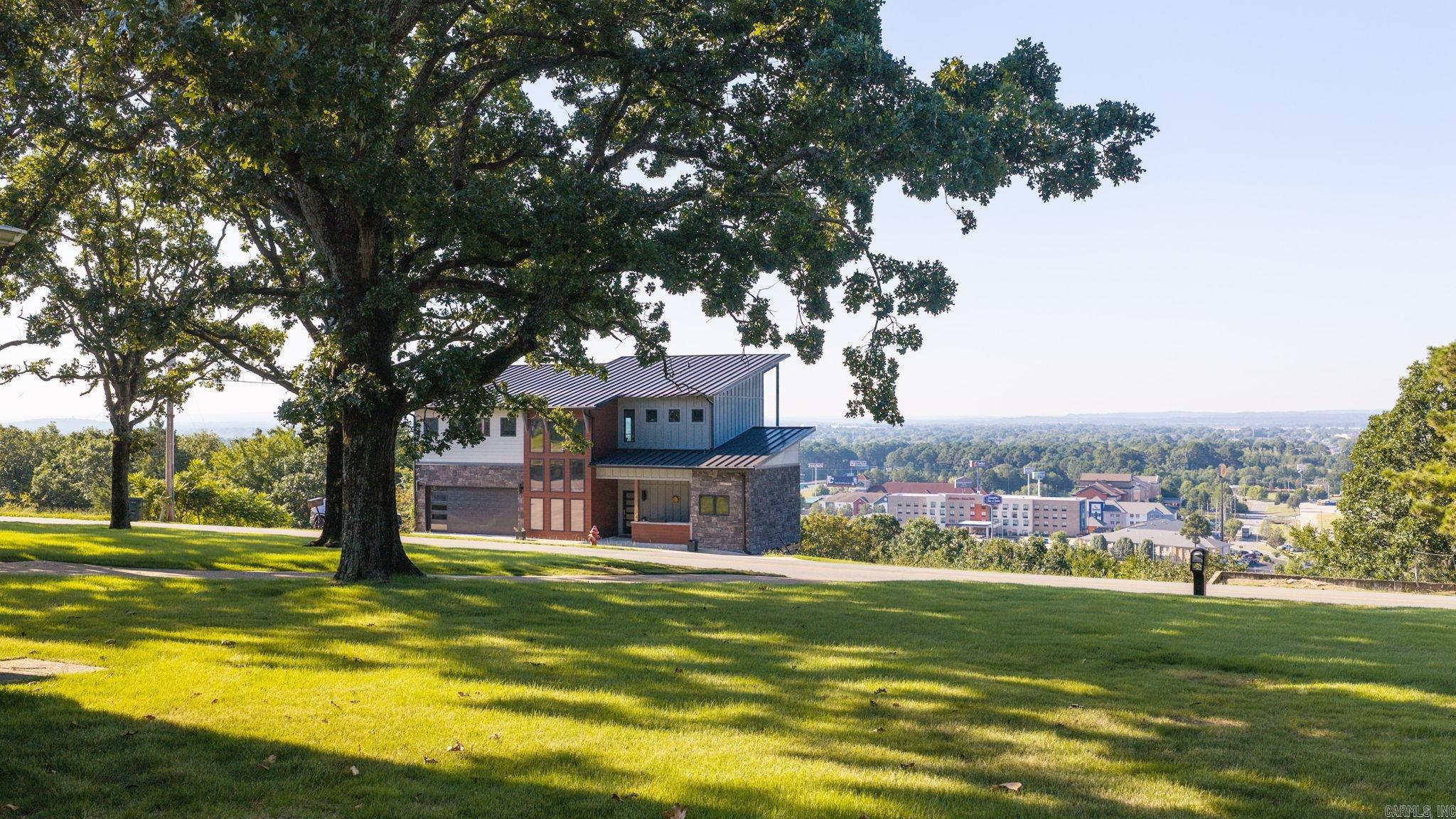 800 Grandview  Conway, AR