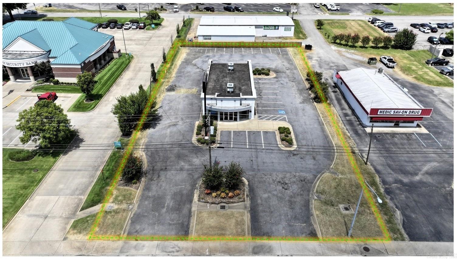 2804 E Race Avenue — exterior