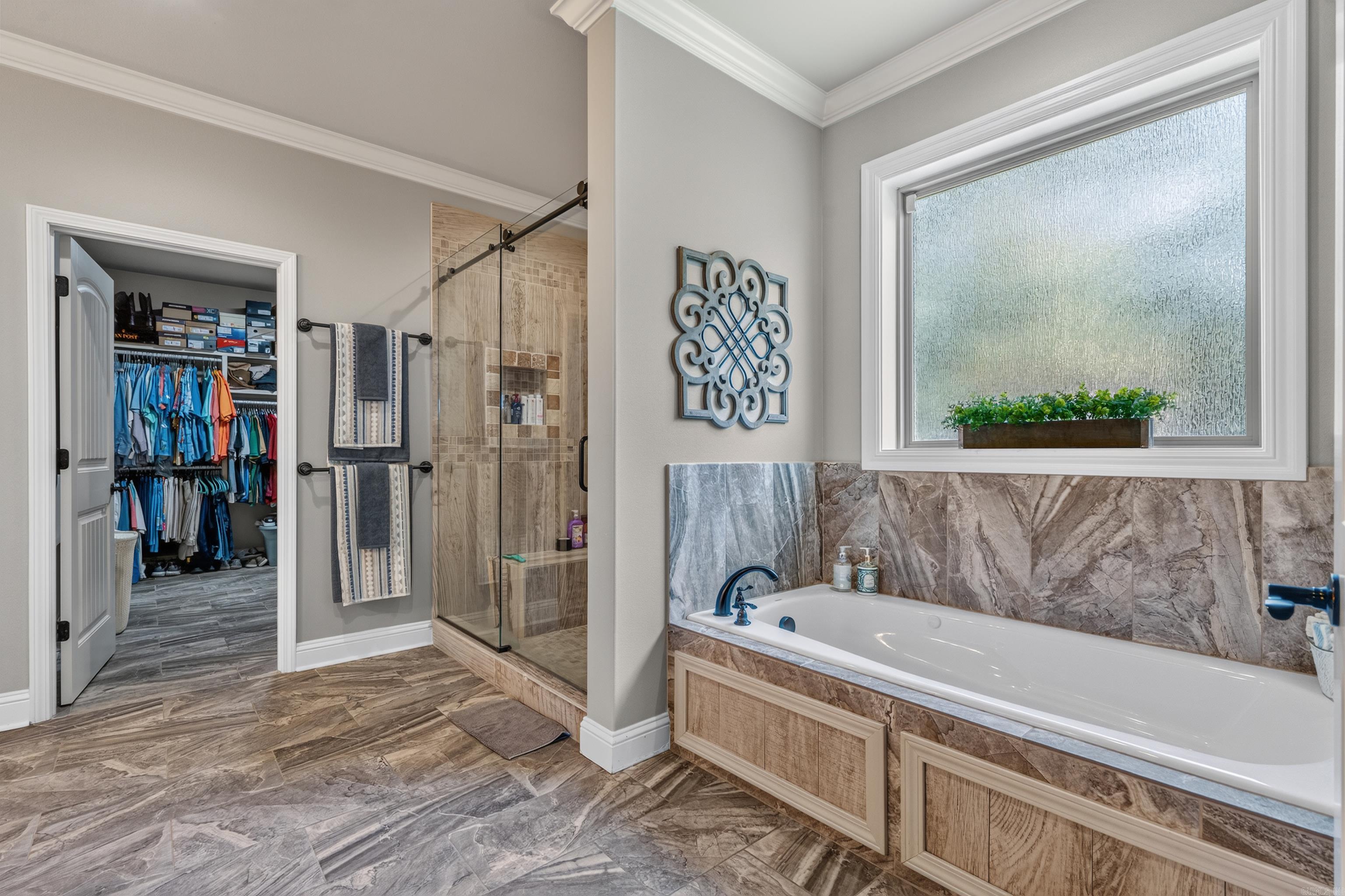 156 West Mountain View Circle  Hot Springs, AR